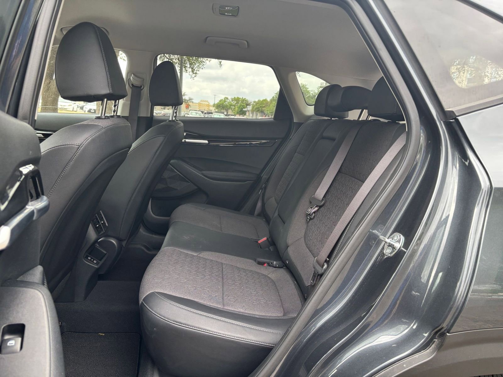 Thumbnail: 2025 Kia Seltos - 22