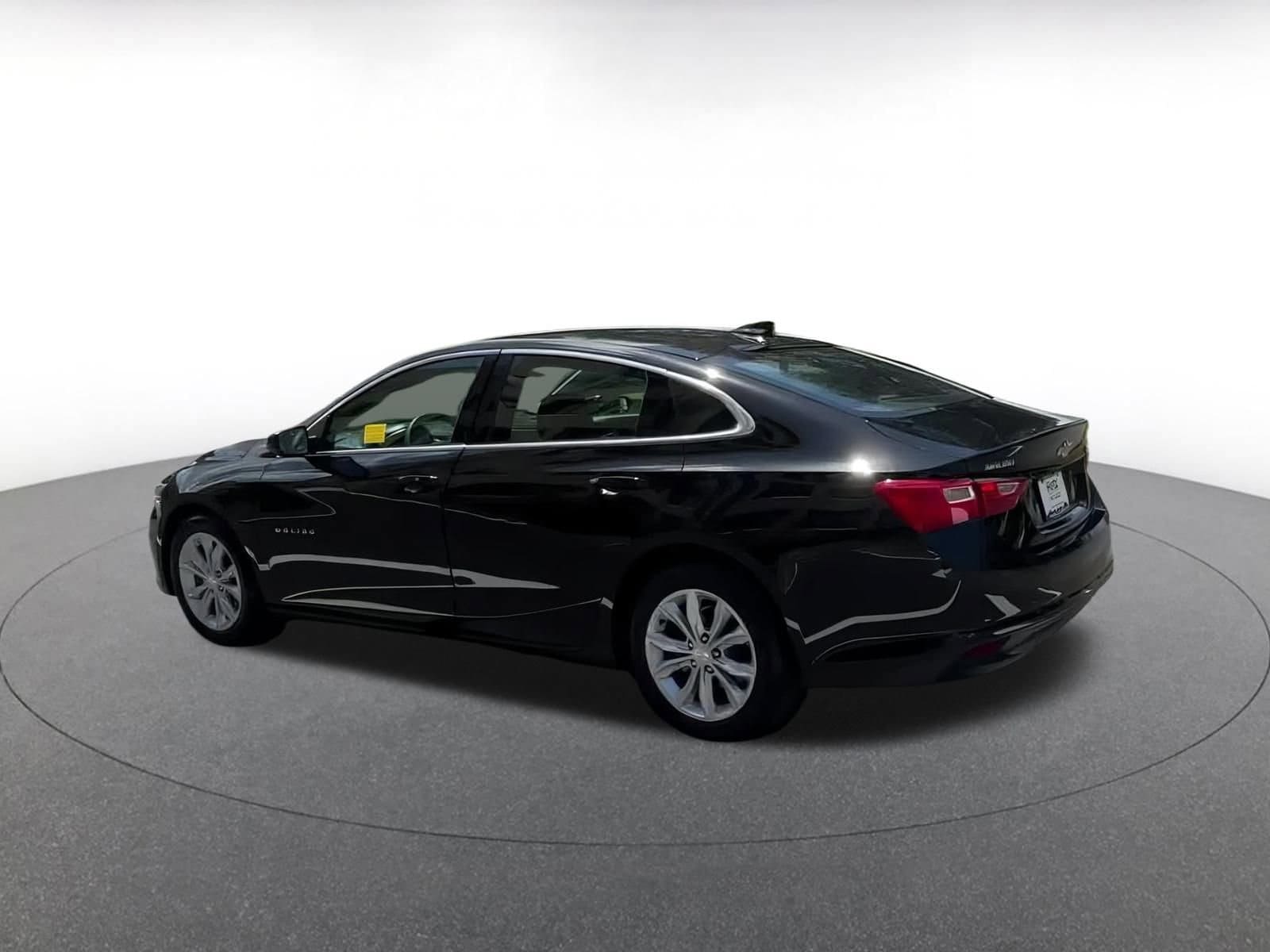 Thumbnail: 2024 Chevrolet Malibu - 12