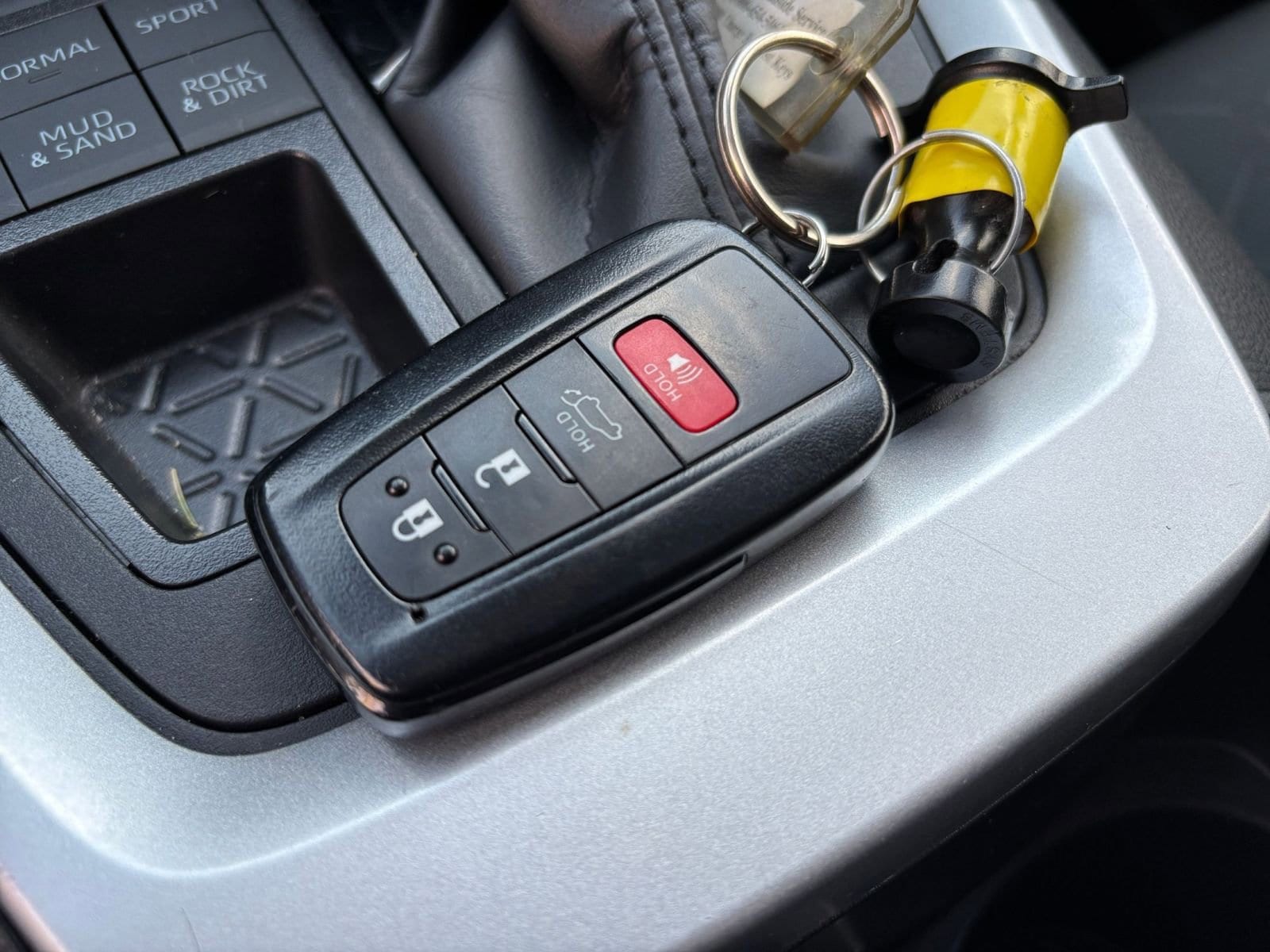 Thumbnail: 2025 Toyota RAV4 - 18