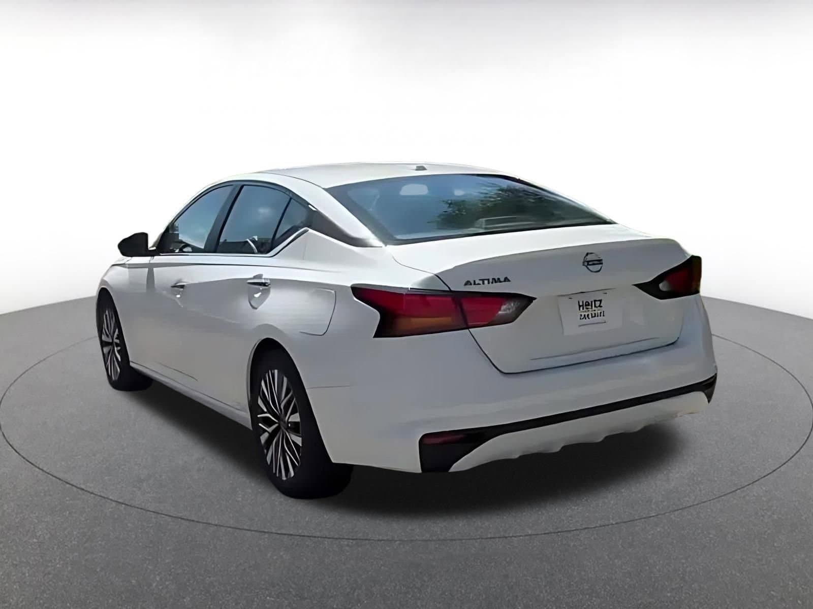 Thumbnail: 2025 Nissan Altima - 11