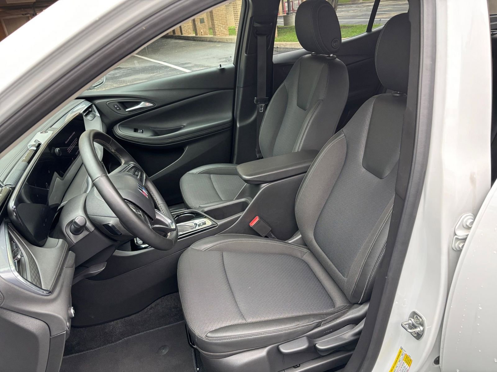 Thumbnail: 2025 Buick Encore GX - 31