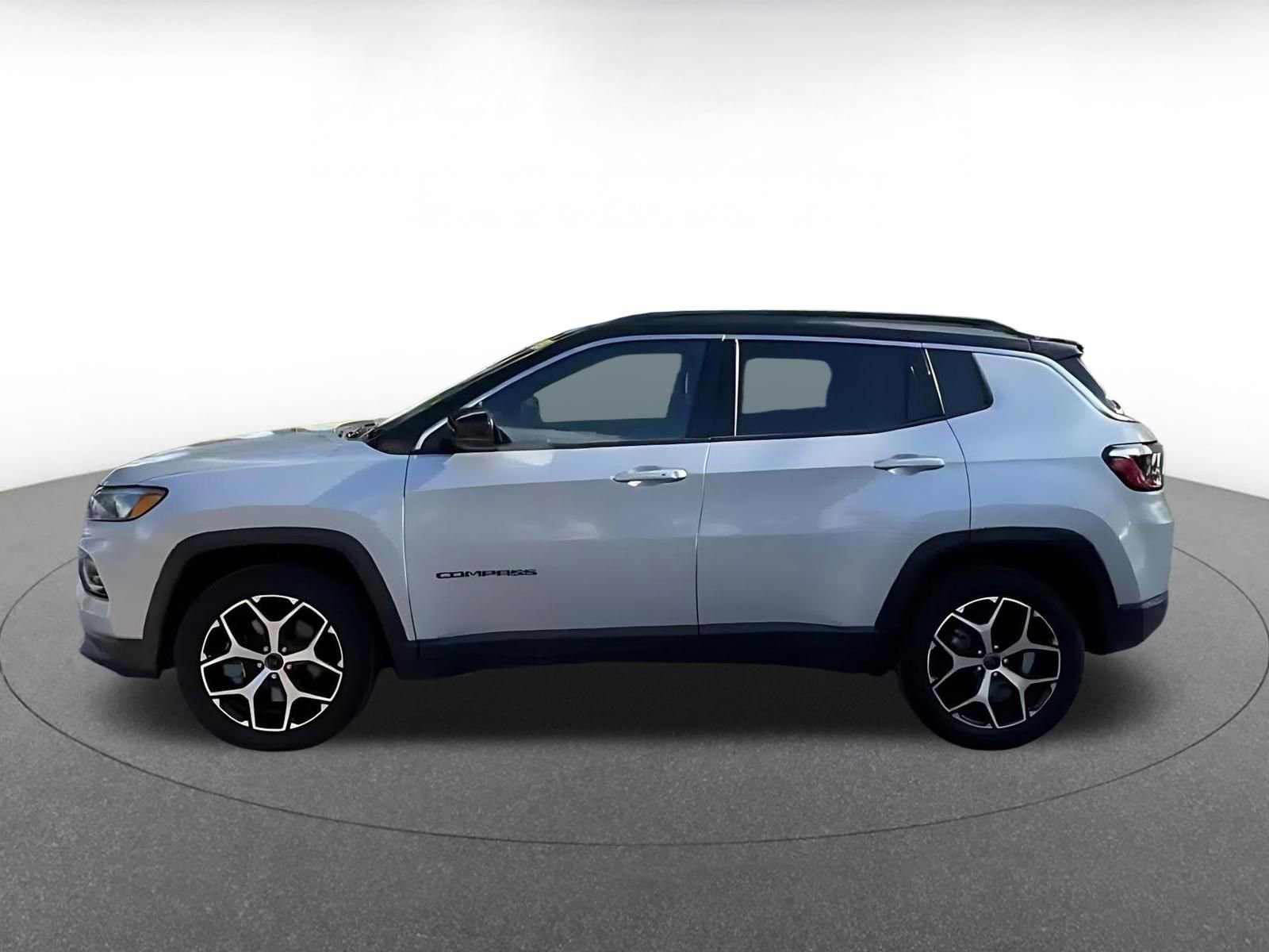 Thumbnail: 2025 Jeep Compass - 8