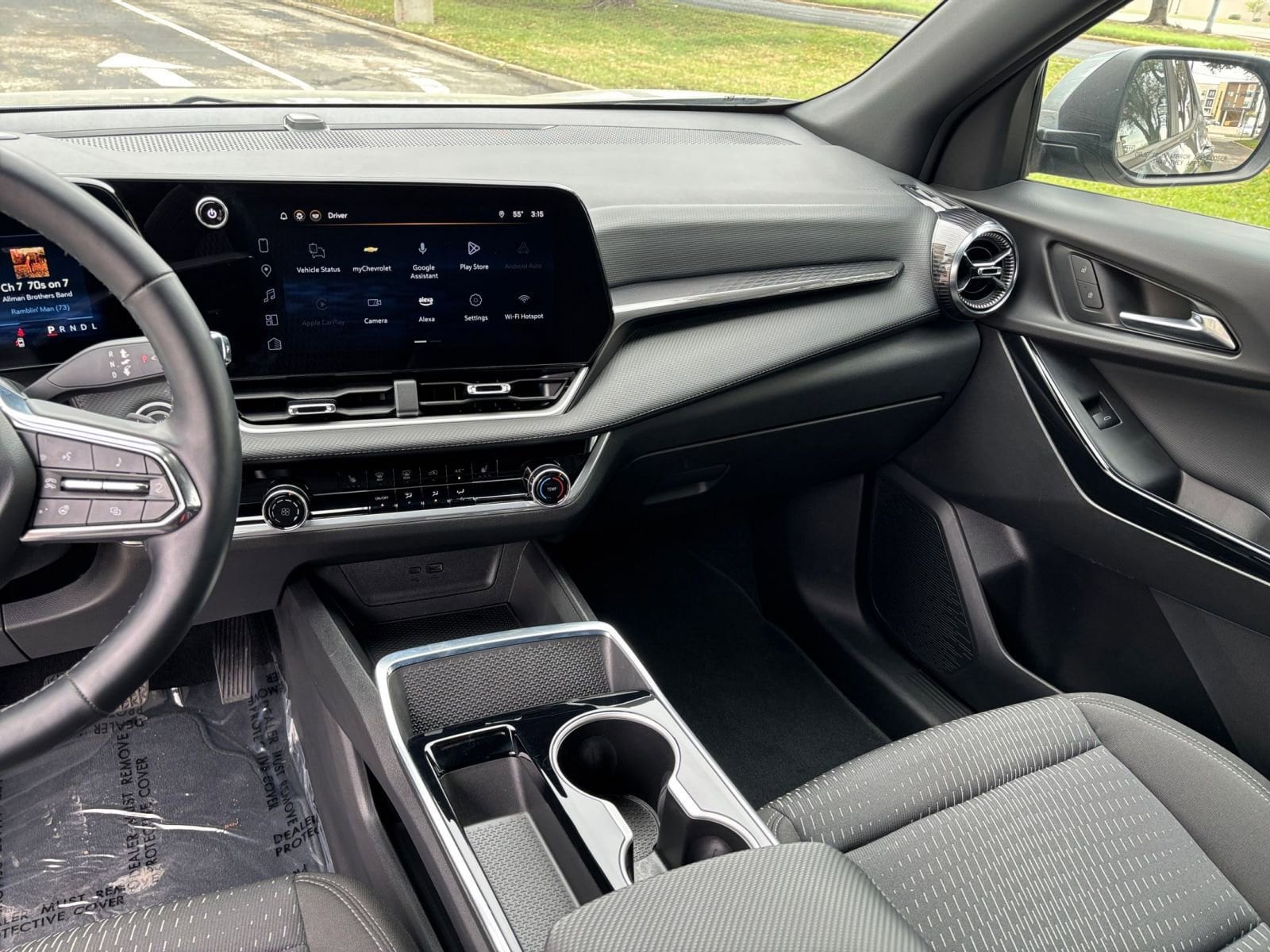 Thumbnail: 2025 Chevrolet Equinox - 30