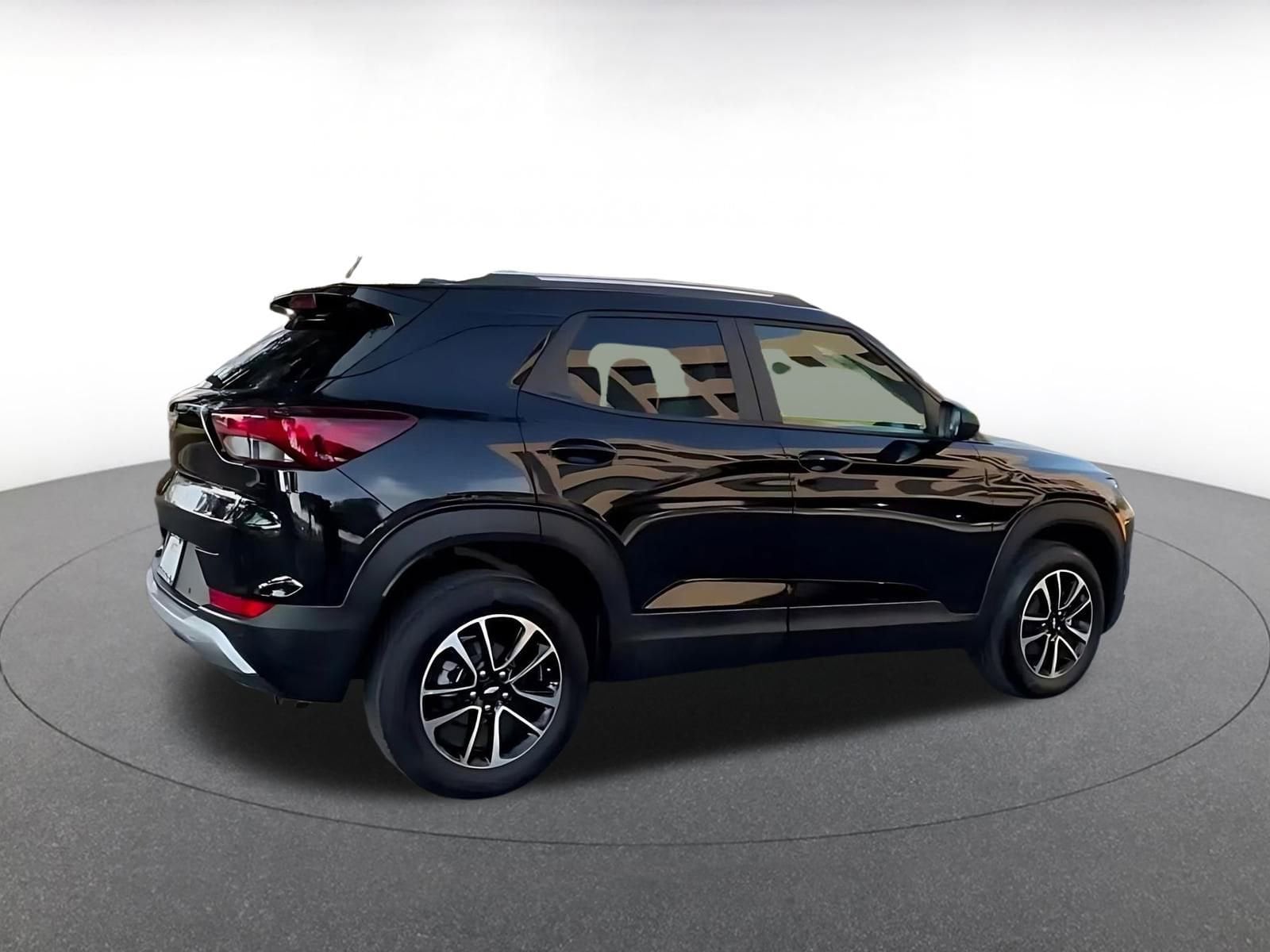 Thumbnail: 2025 Chevrolet TrailBlazer - 15