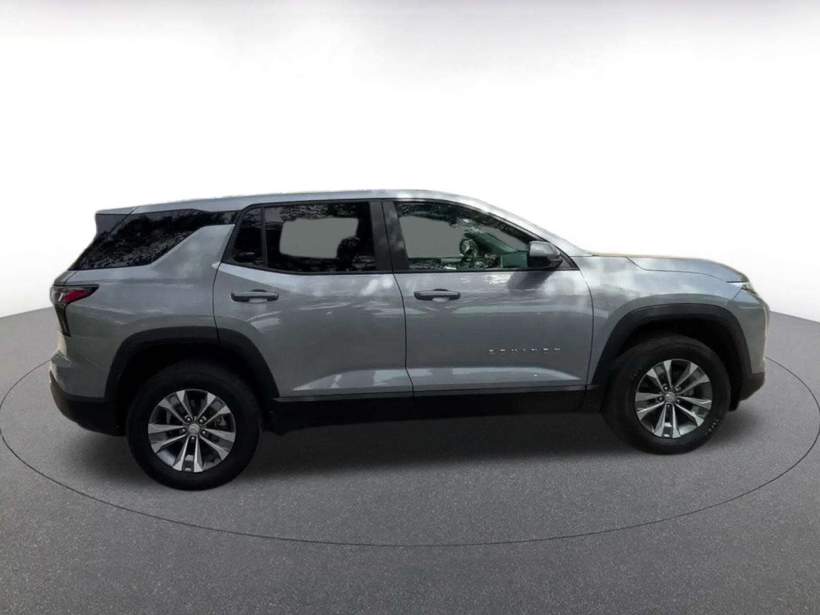 Thumbnail: 2025 Chevrolet Equinox - 16