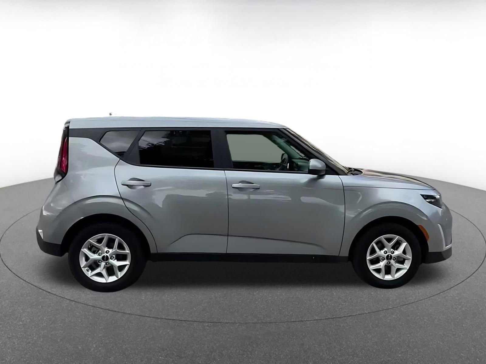 Thumbnail: 2025 Kia Soul - 16