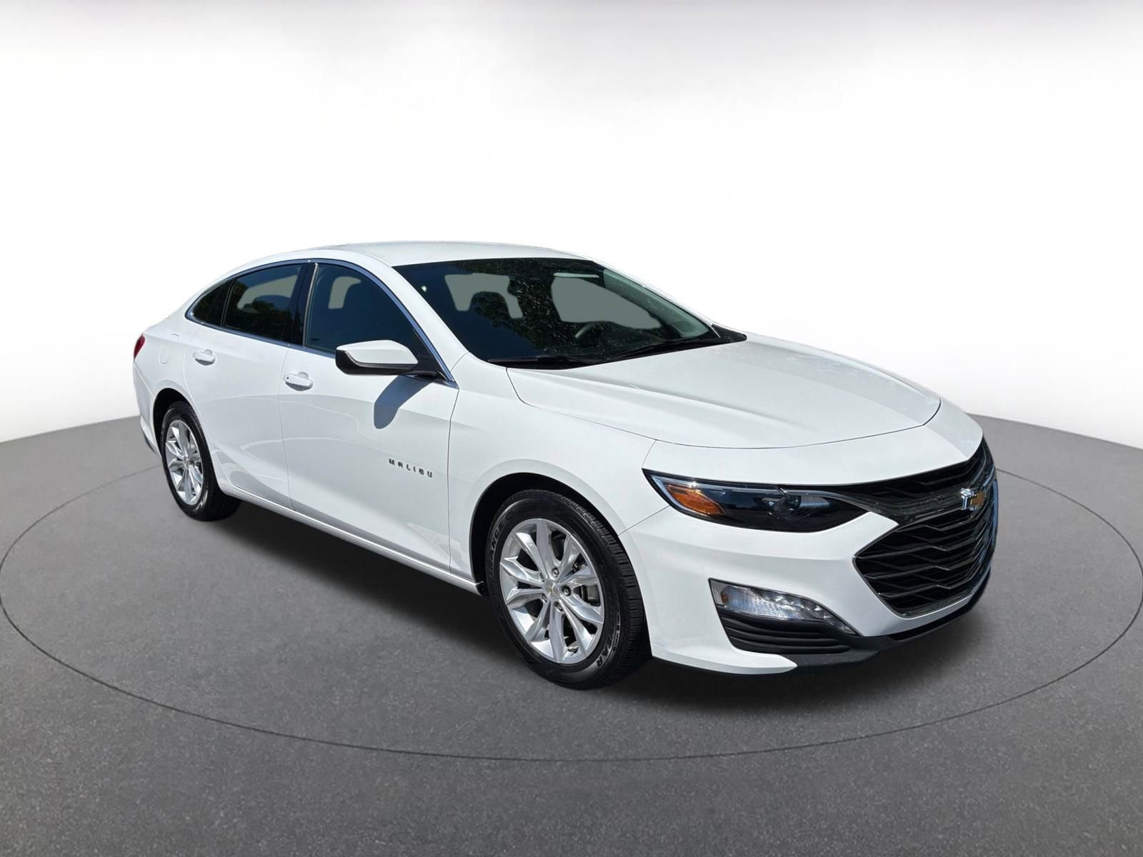 Thumbnail: 2024 Chevrolet Malibu - 1