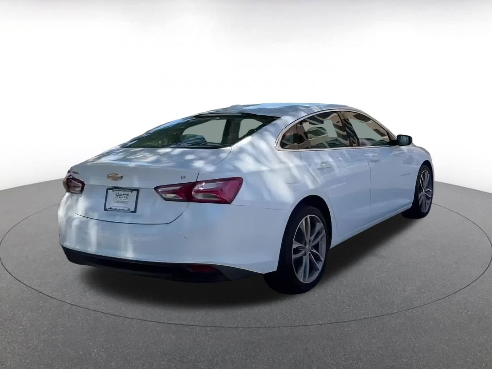 Thumbnail: 2024 Chevrolet Malibu - 15