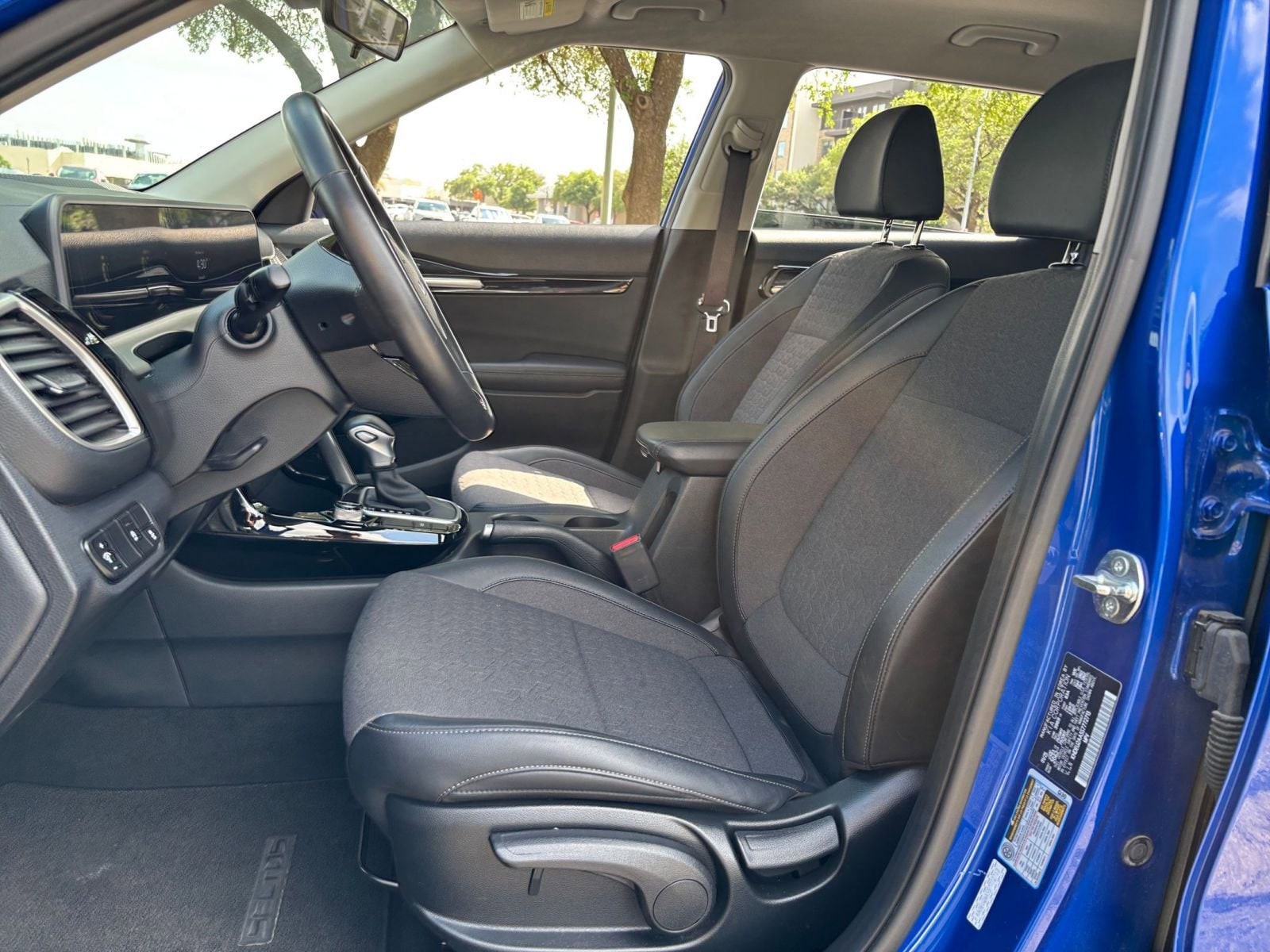 Thumbnail: 2025 Kia Seltos - 22