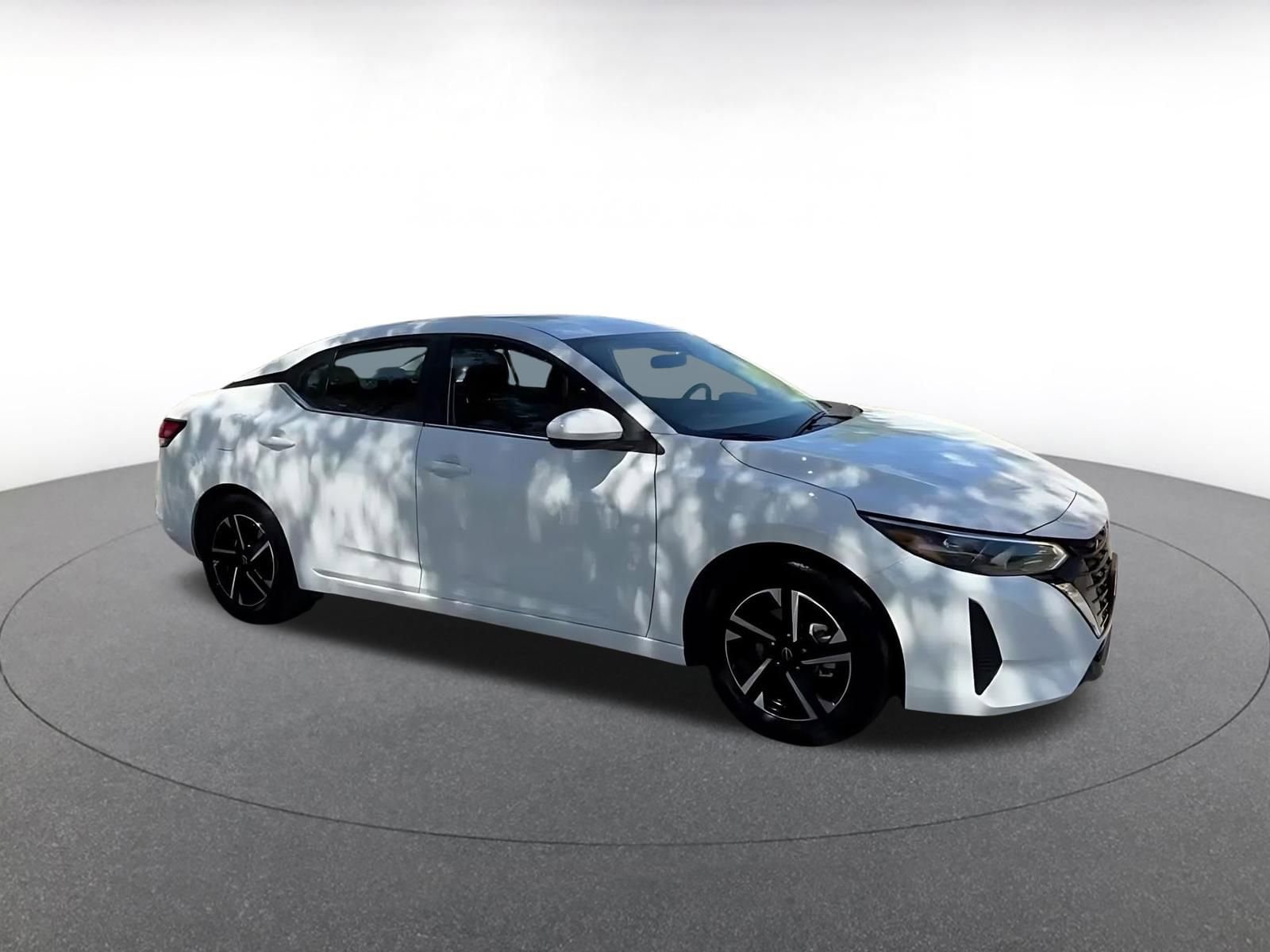 Thumbnail: 2025 Nissan Sentra - 2