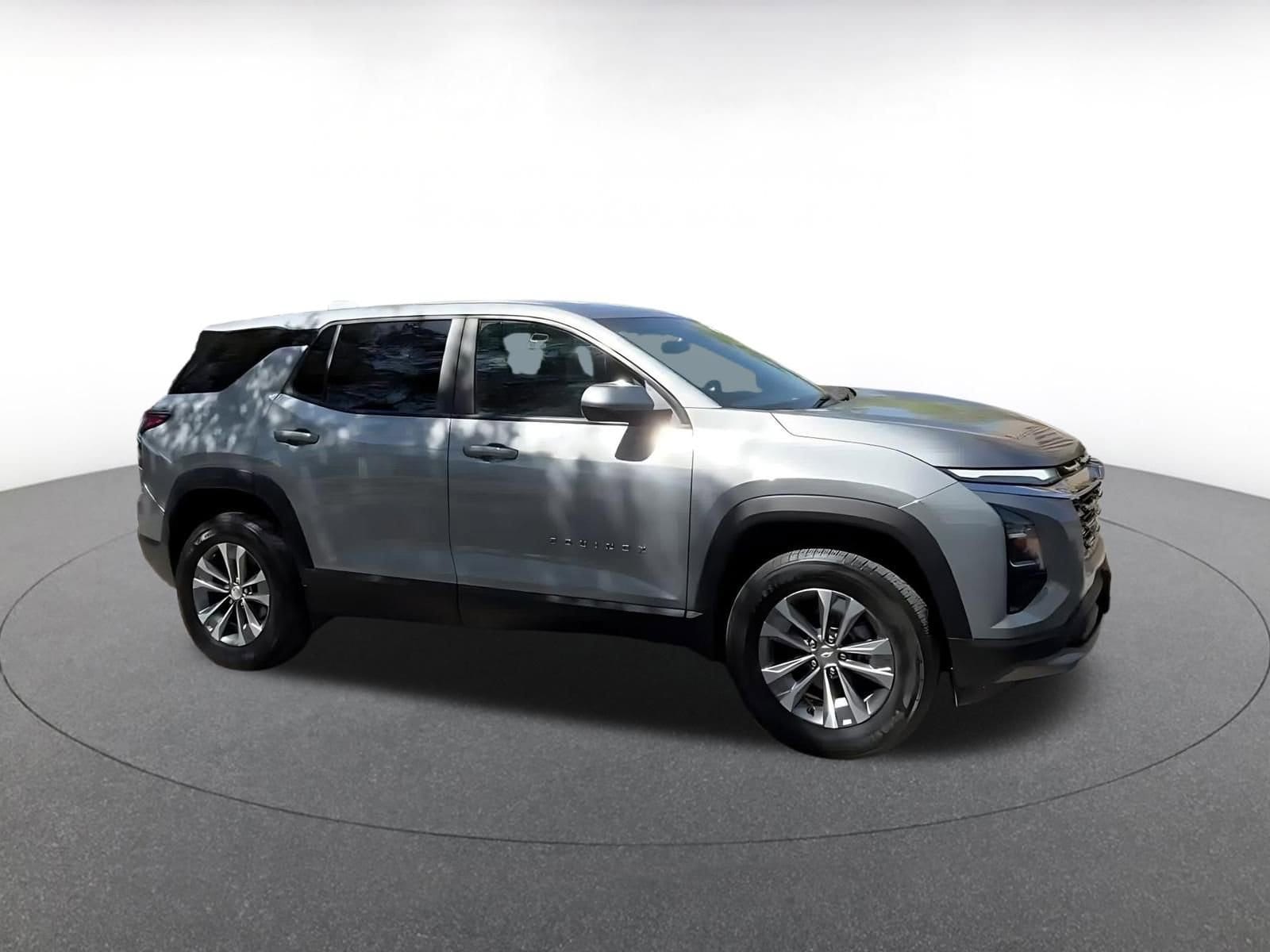 Thumbnail: 2025 Chevrolet Equinox - 2