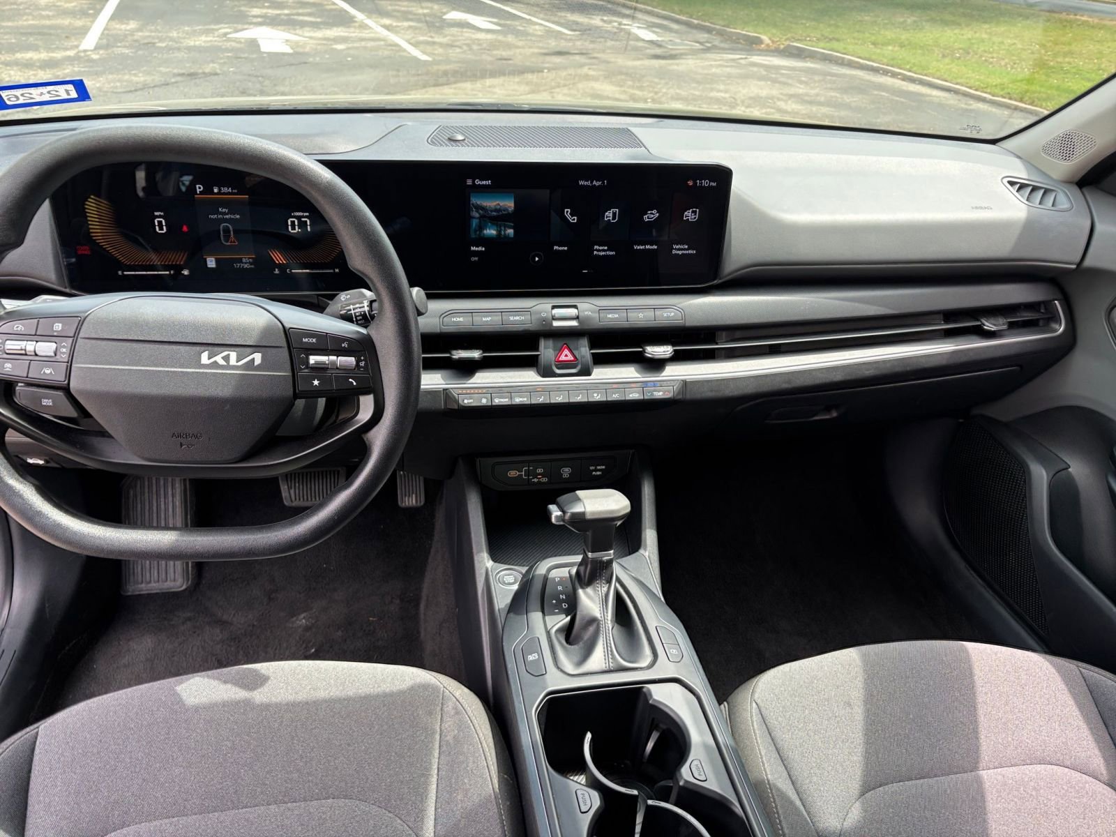 Thumbnail: 2025 Kia K4 - 28