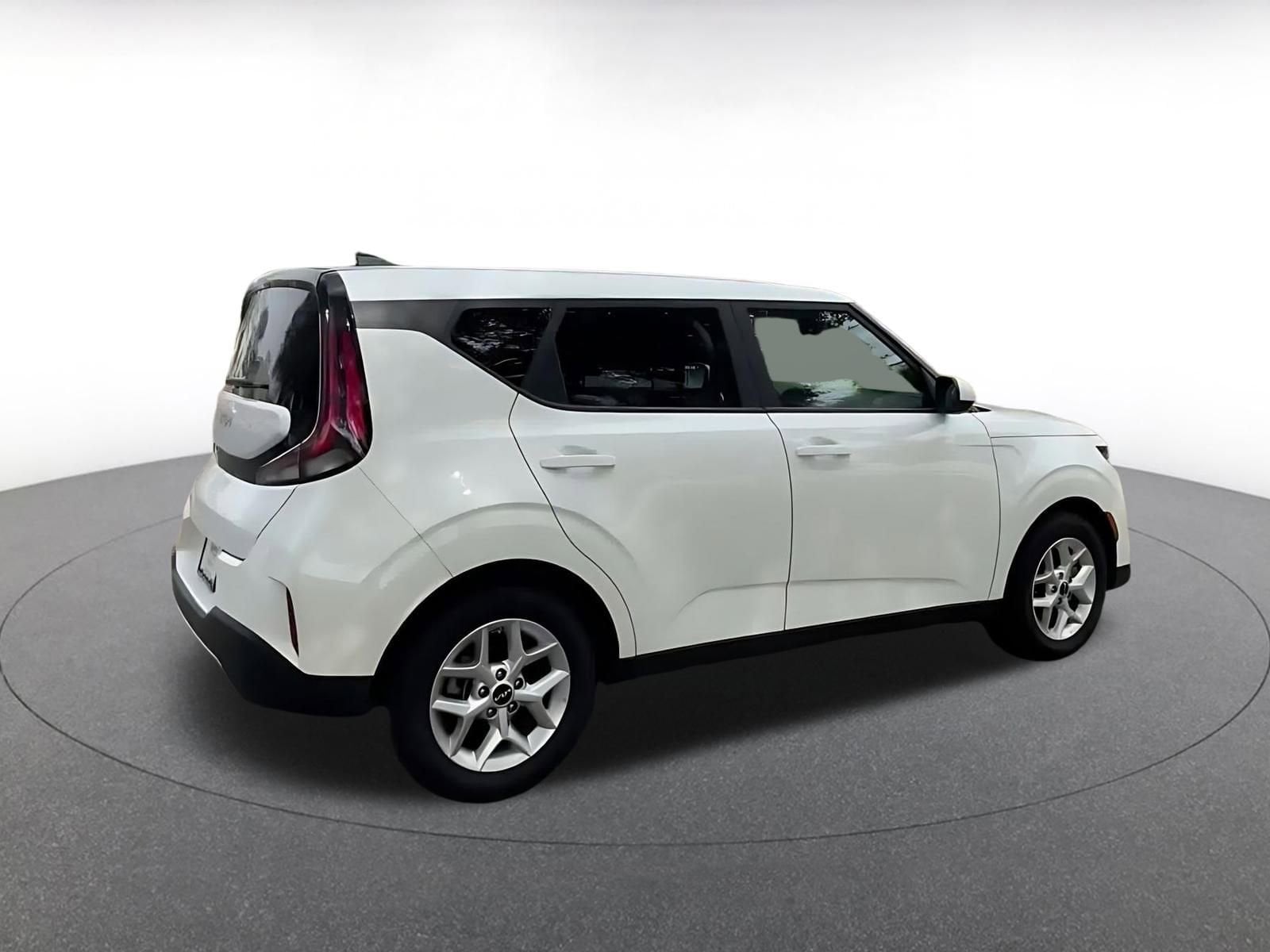 Thumbnail: 2025 Kia Soul - 15