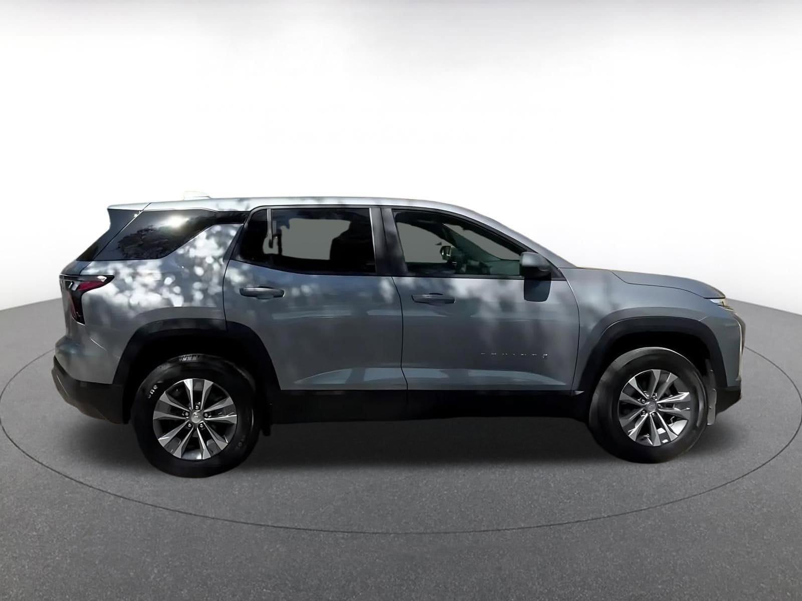 Thumbnail: 2025 Chevrolet Equinox - 16