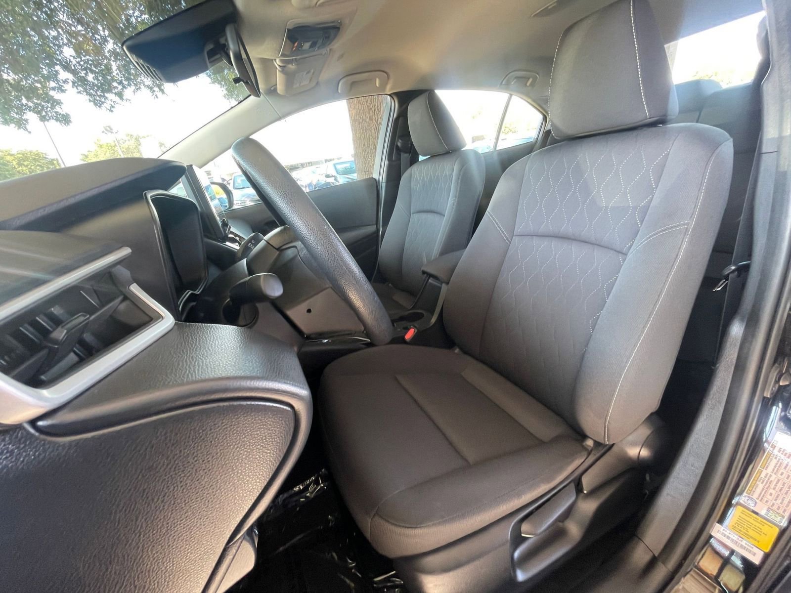 Thumbnail: 2025 Toyota Corolla - 34