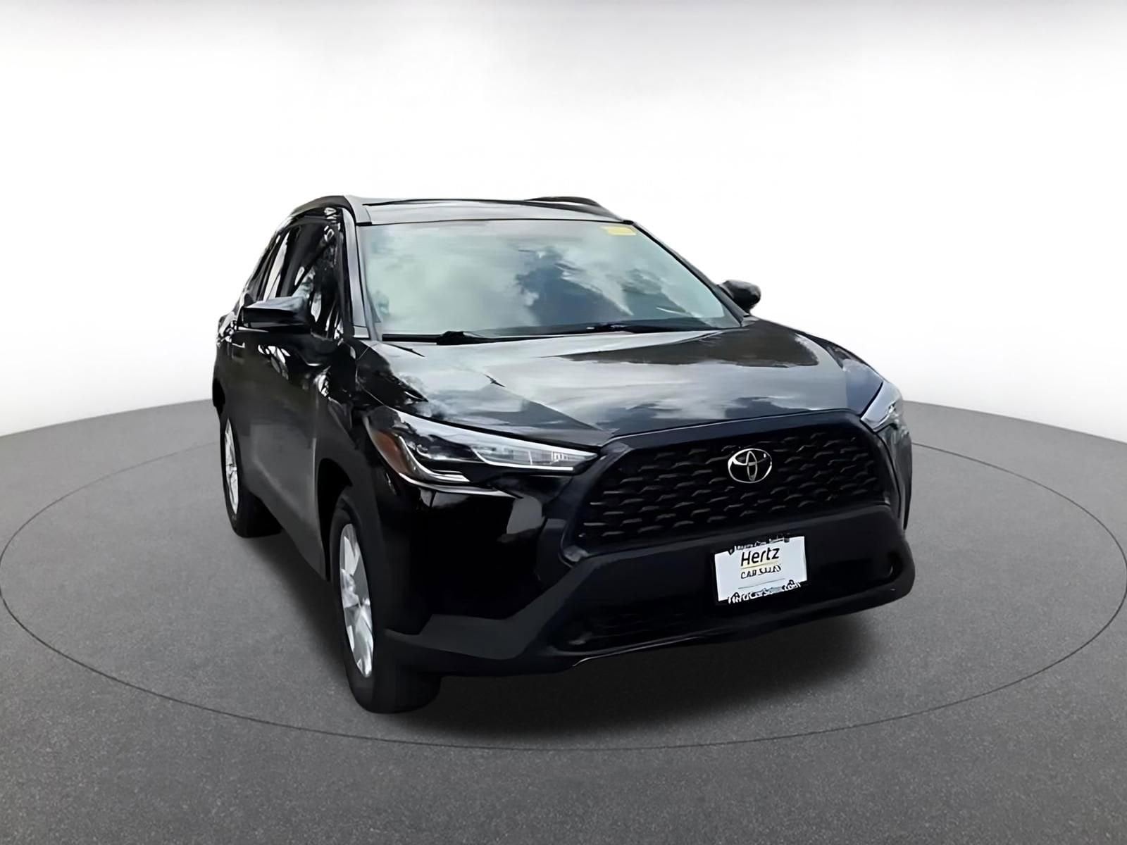 Thumbnail: 2025 Toyota Corolla Cross - 3