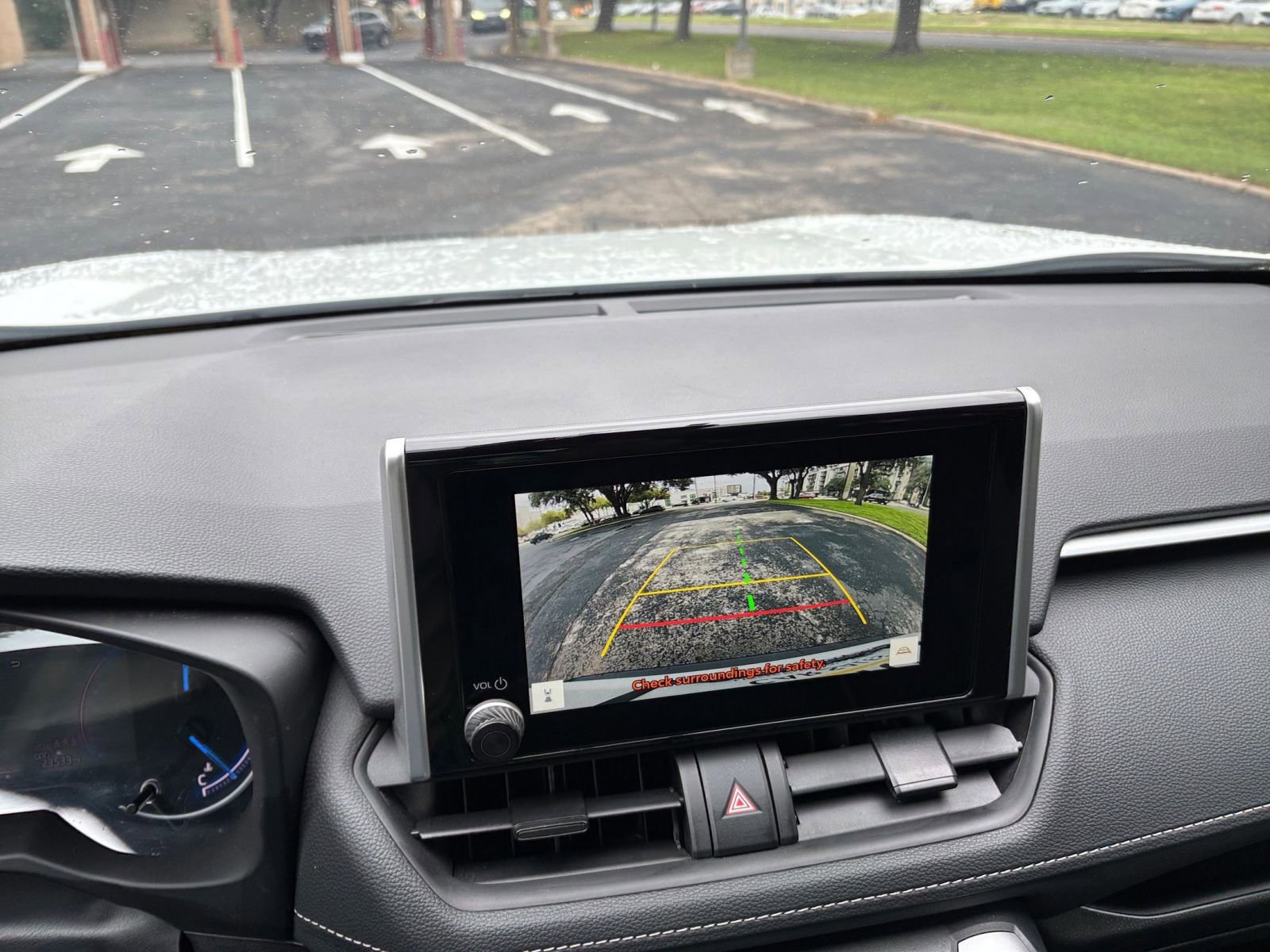 Thumbnail: 2025 Toyota RAV4 - 17