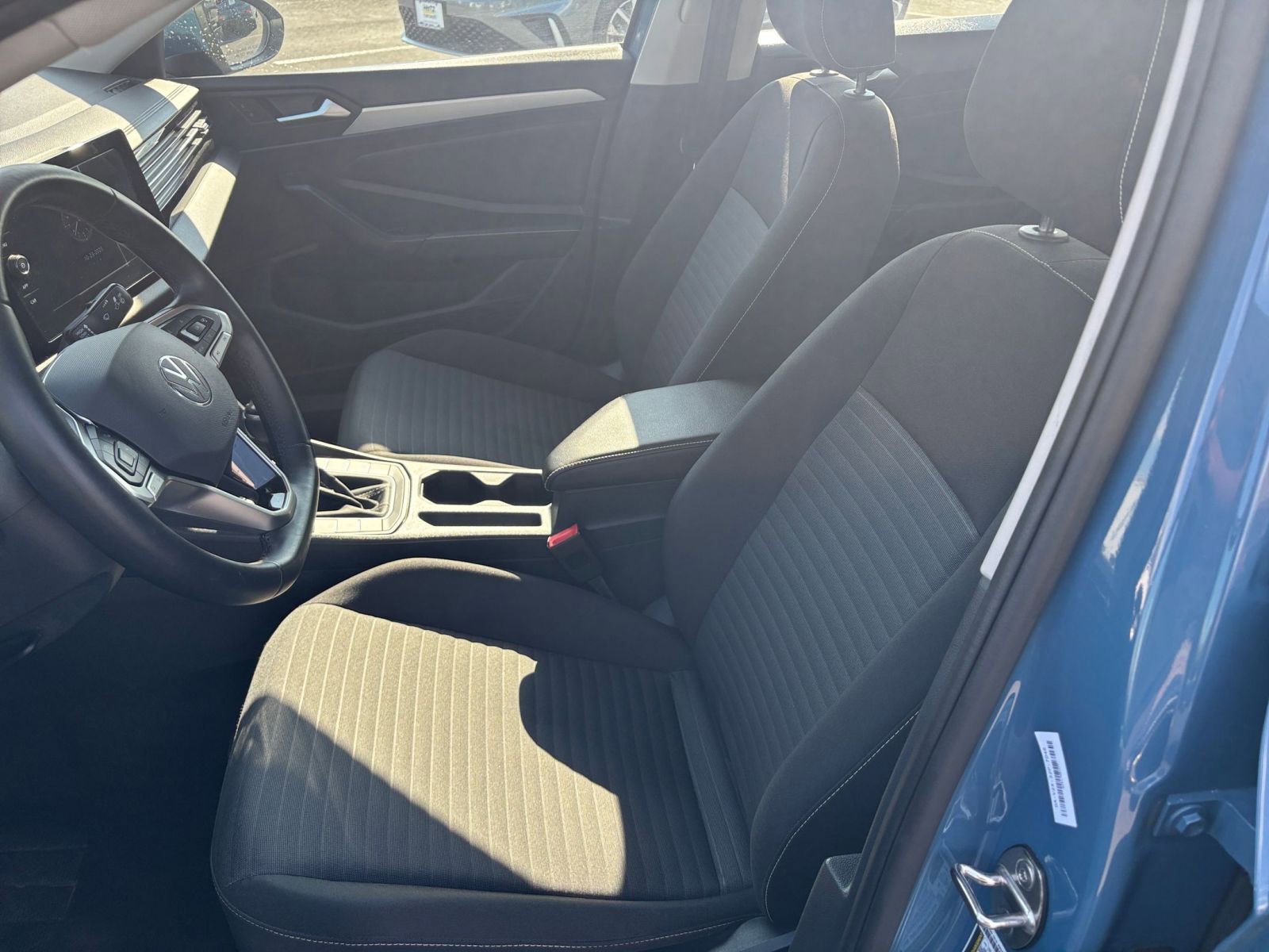 Thumbnail: 2025 Volkswagen Jetta - 34