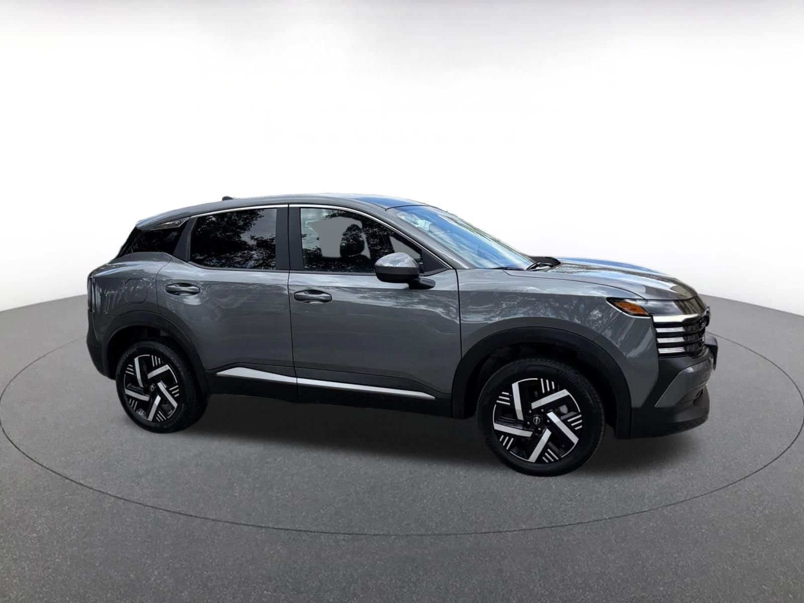 Thumbnail: 2025 Nissan Kicks - 1