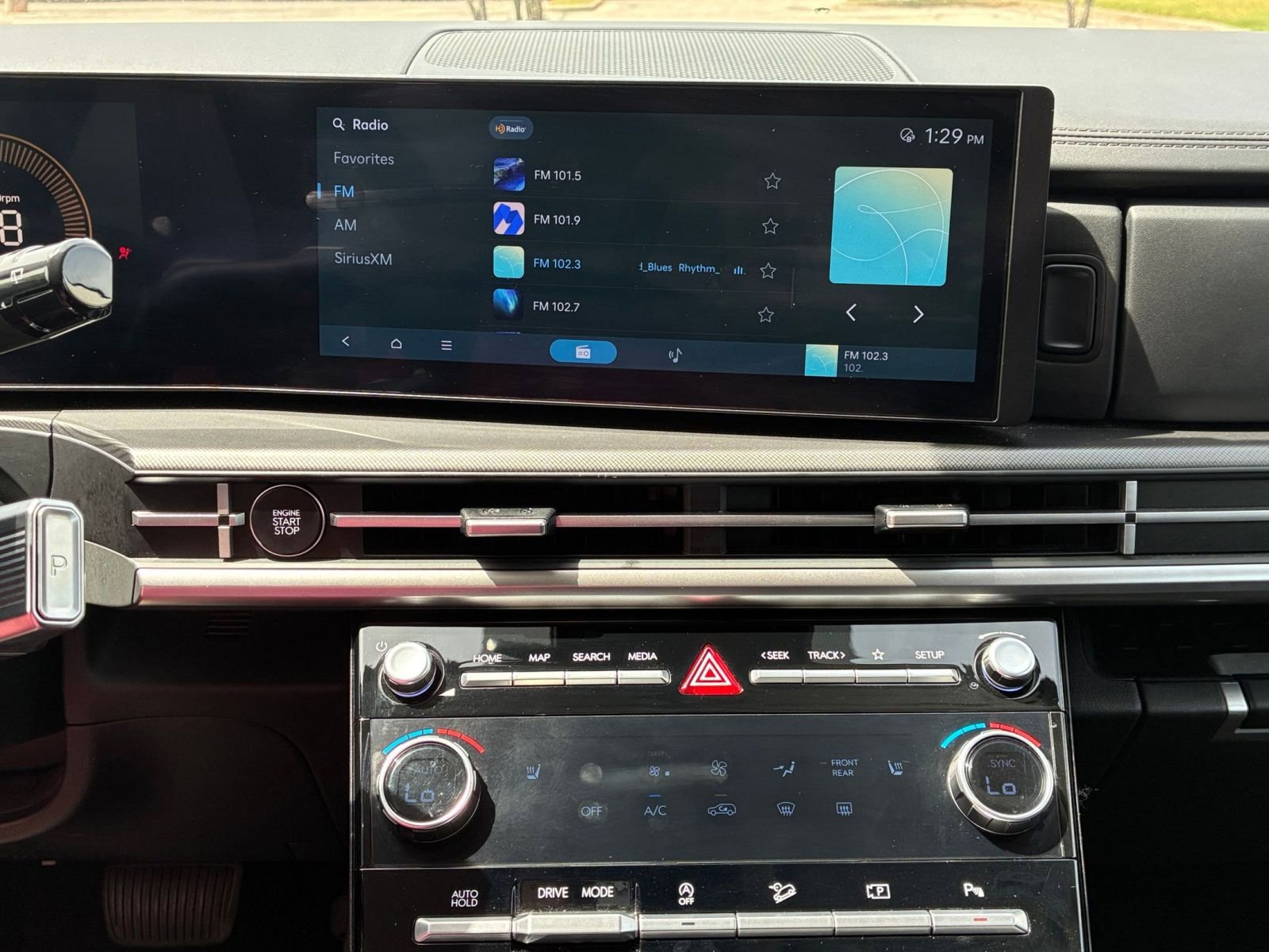 Thumbnail: 2025 Hyundai Santa Fe - 18