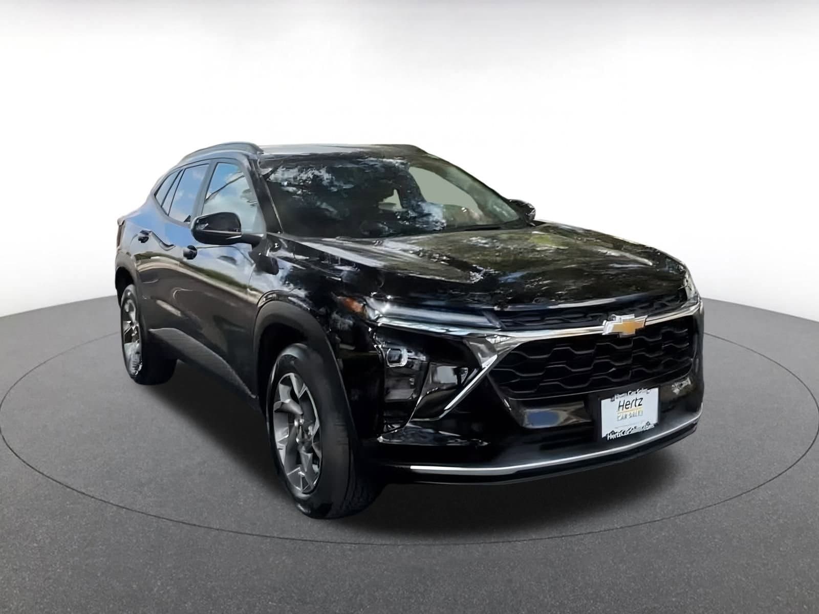 Thumbnail: 2025 Chevrolet Trax - 3