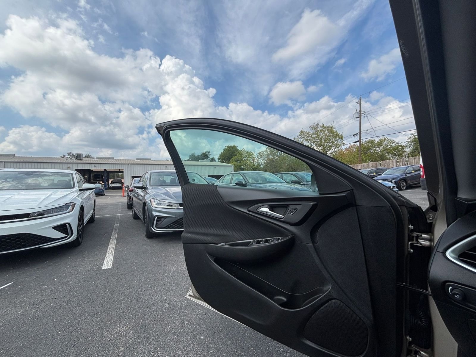 Thumbnail: 2024 Chevrolet Malibu - 20