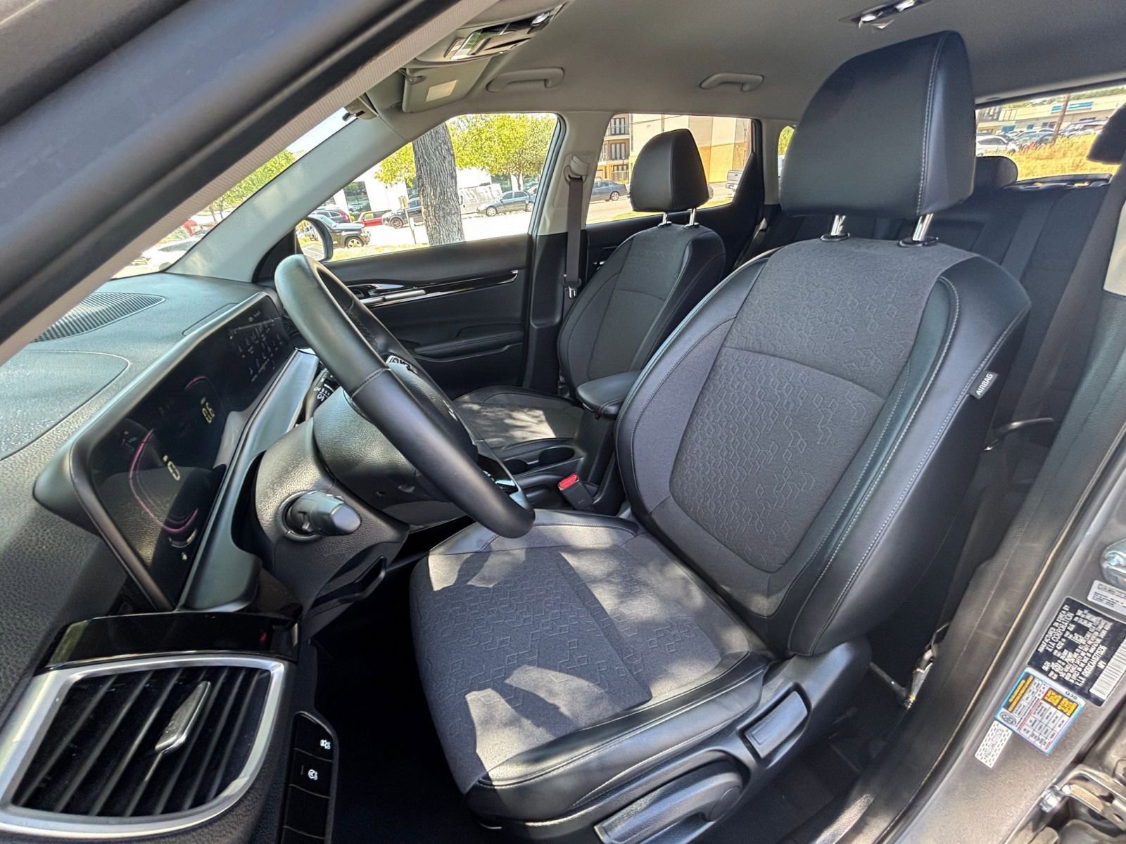 Thumbnail: 2025 Kia Seltos - 30