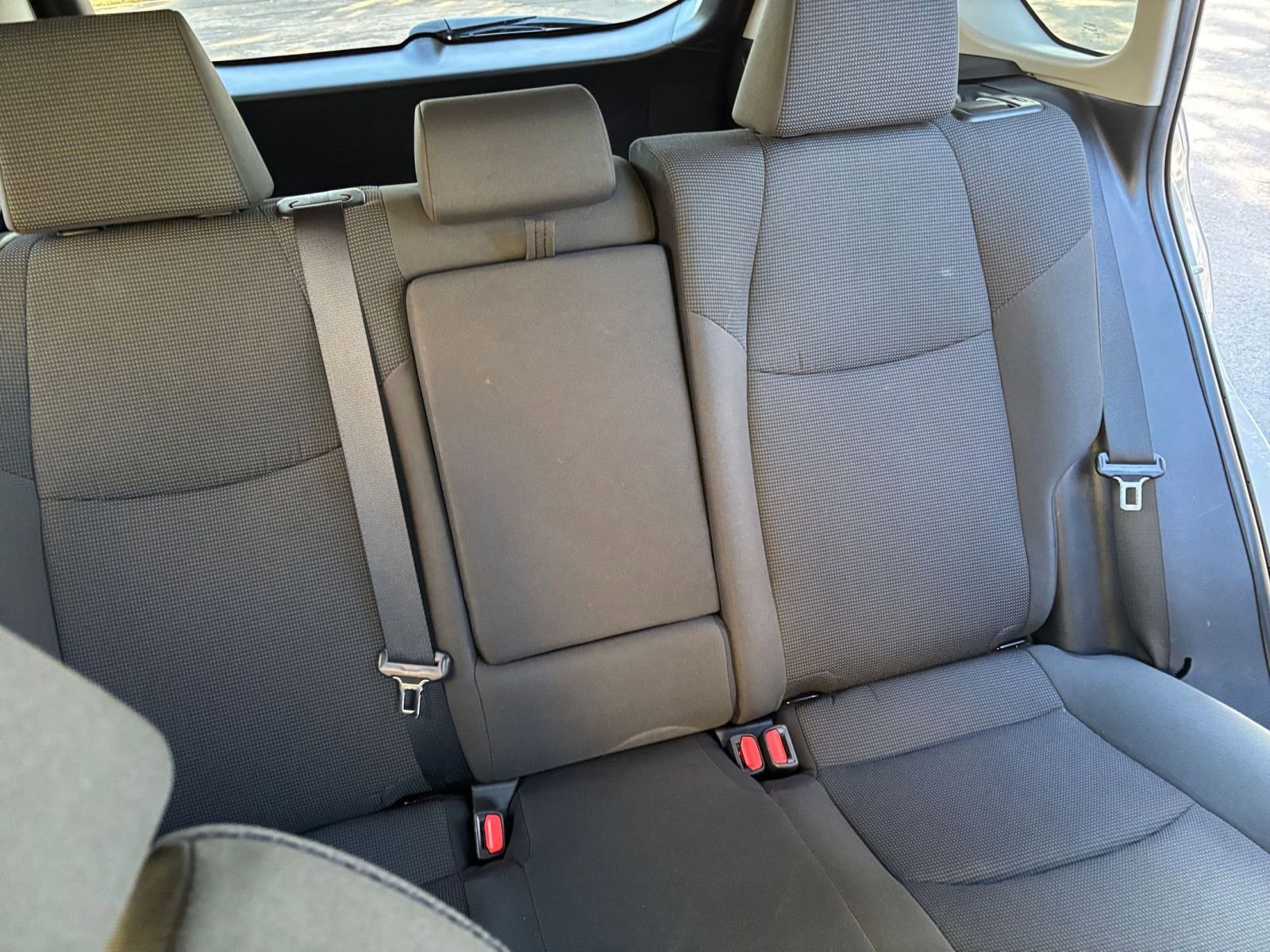 Thumbnail: 2025 Toyota RAV4 - 32