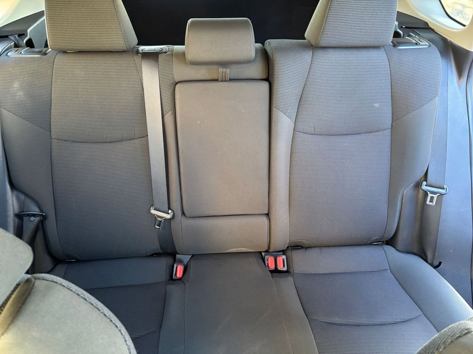 Thumbnail: 2025 Toyota RAV4 - 33