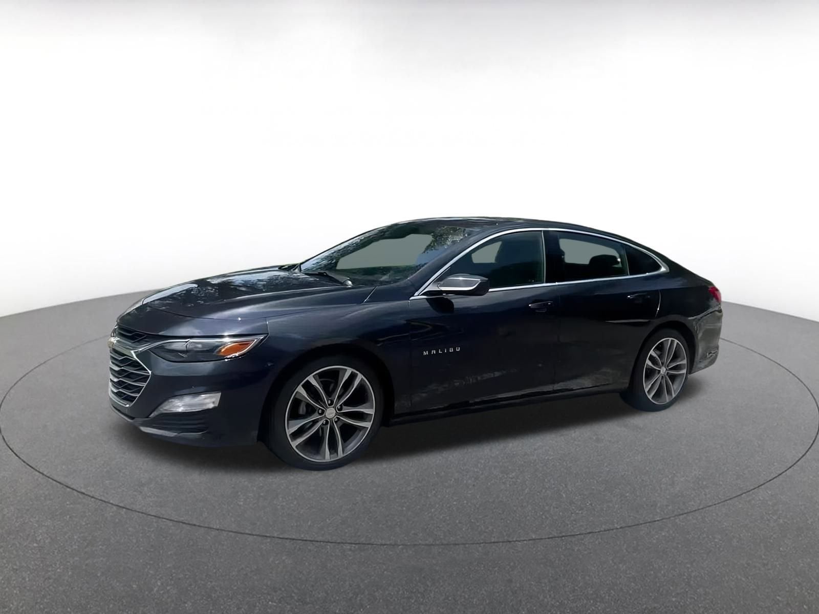 Thumbnail: 2023 Chevrolet Malibu - 6
