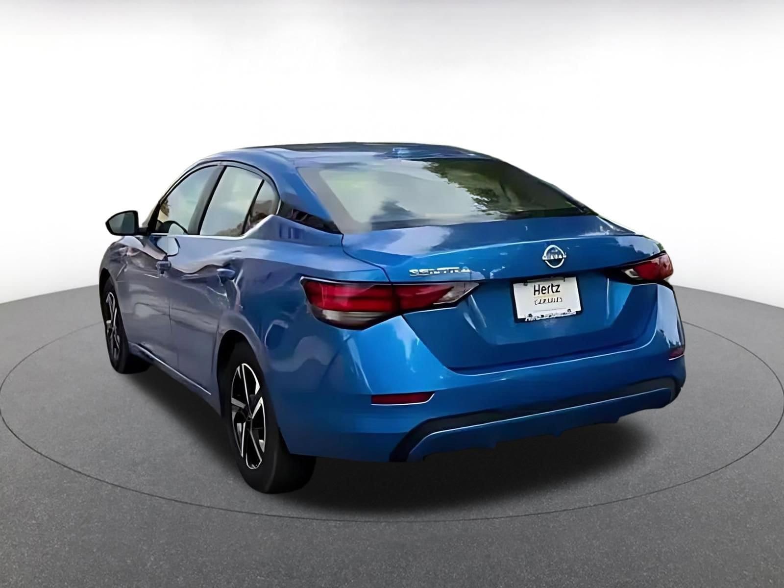 Thumbnail: 2025 Nissan Sentra - 10