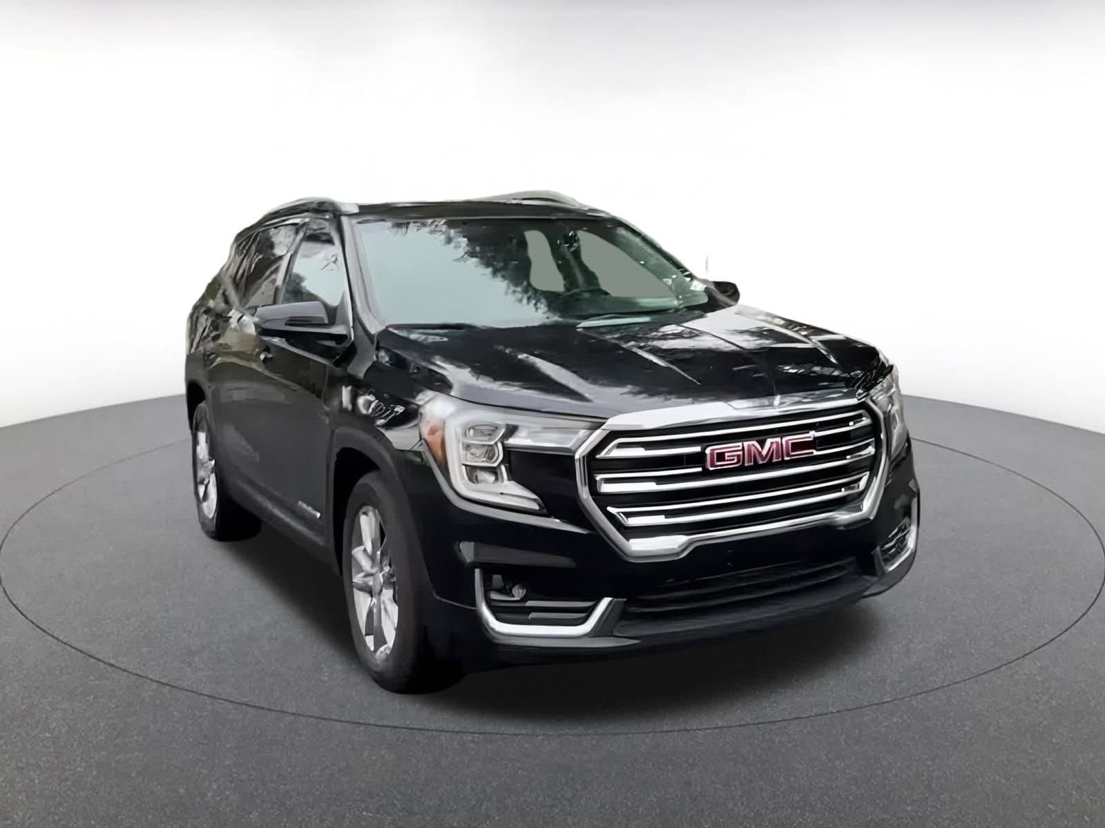 Thumbnail: 2023 GMC Terrain - 3