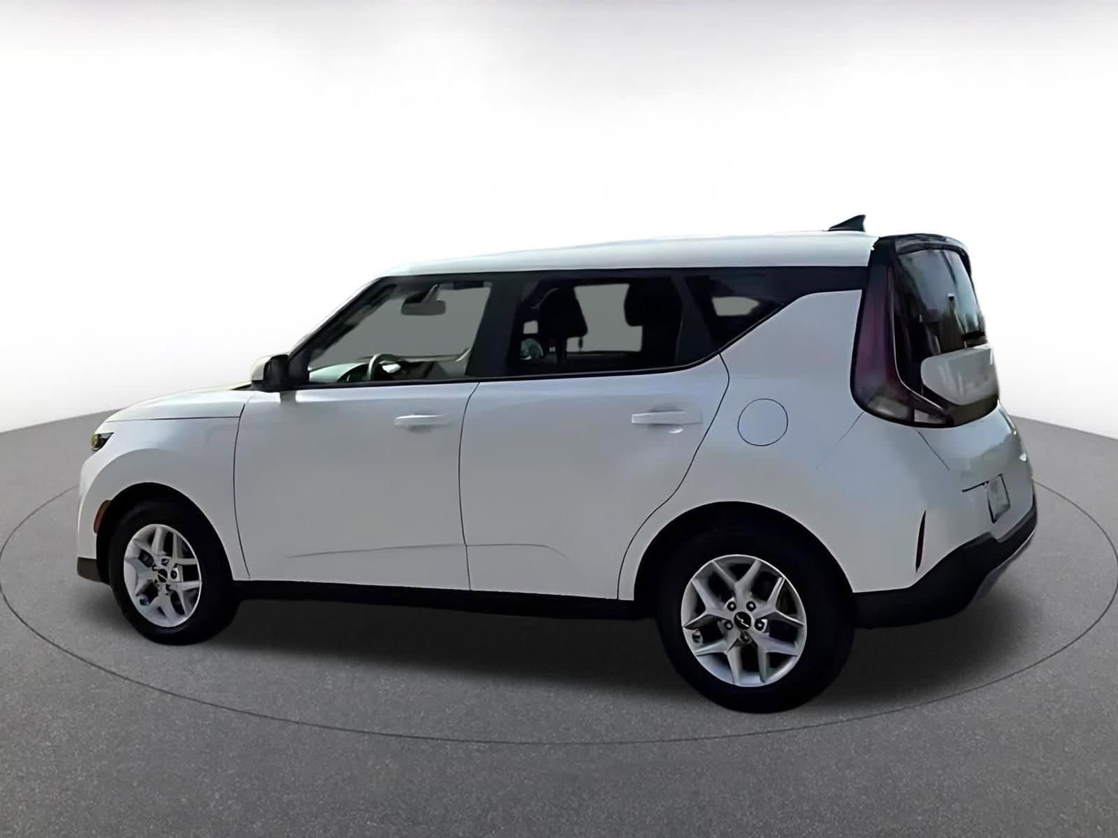 Thumbnail: 2025 Kia Soul - 10