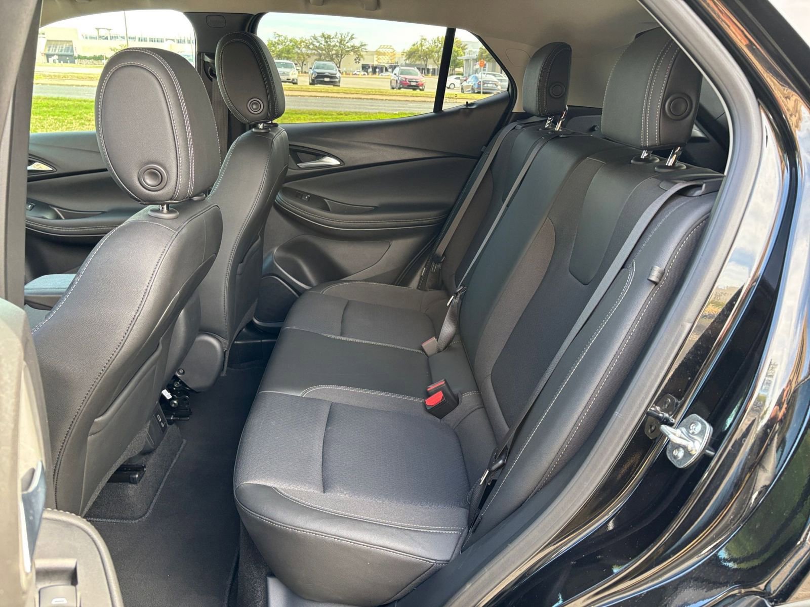 Thumbnail: 2025 Buick Encore GX - 21