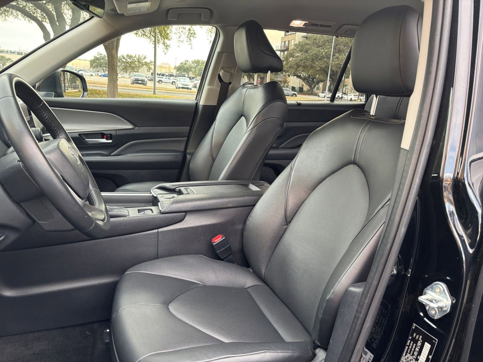 Thumbnail: 2024 Toyota Grand Highlander - 31