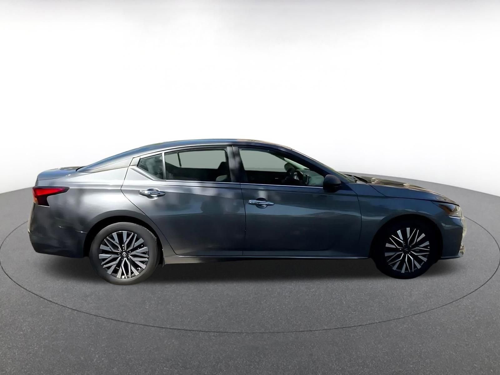 Thumbnail: 2025 Nissan Altima - 16