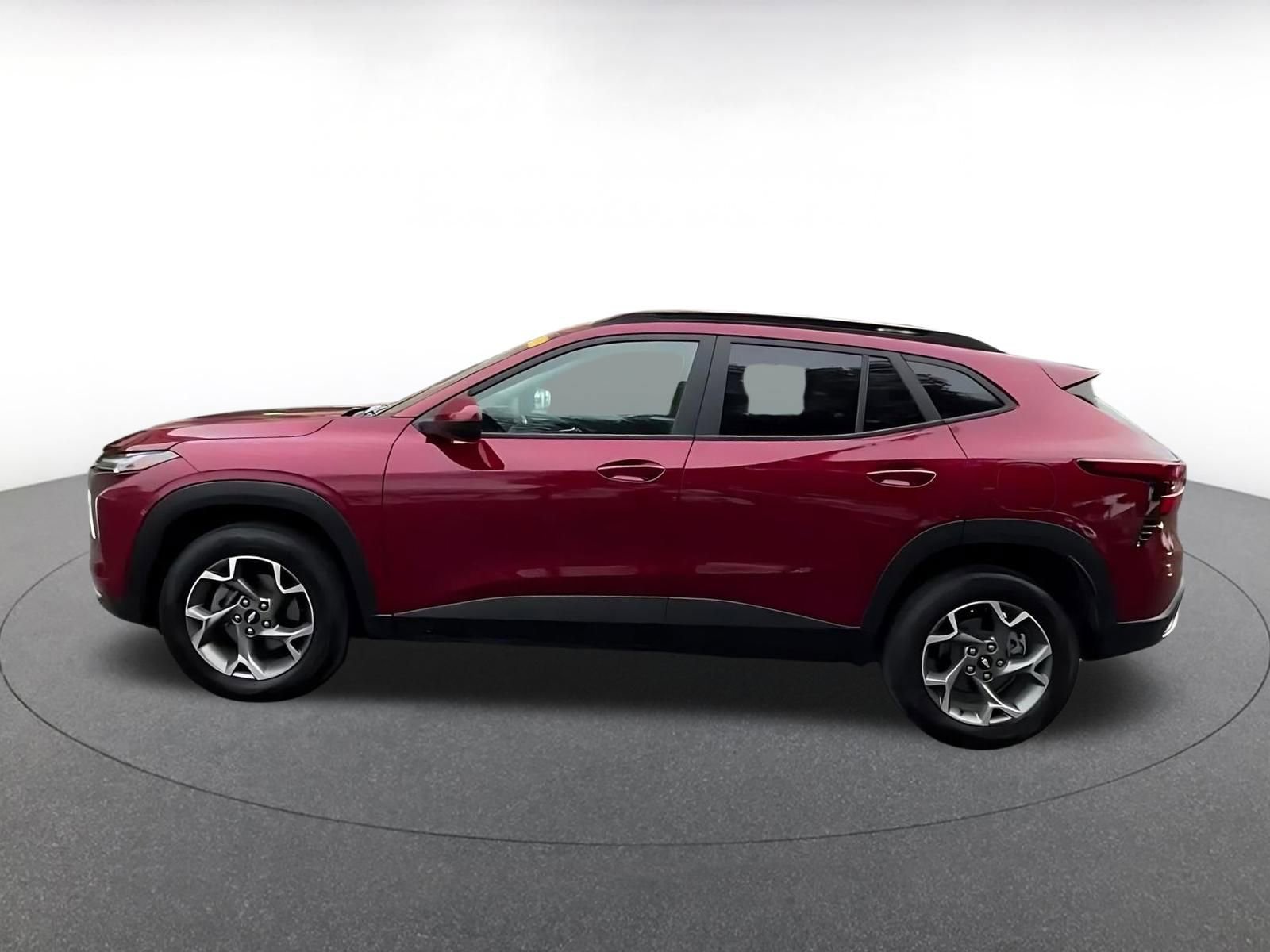 Thumbnail: 2025 Chevrolet Trax - 8