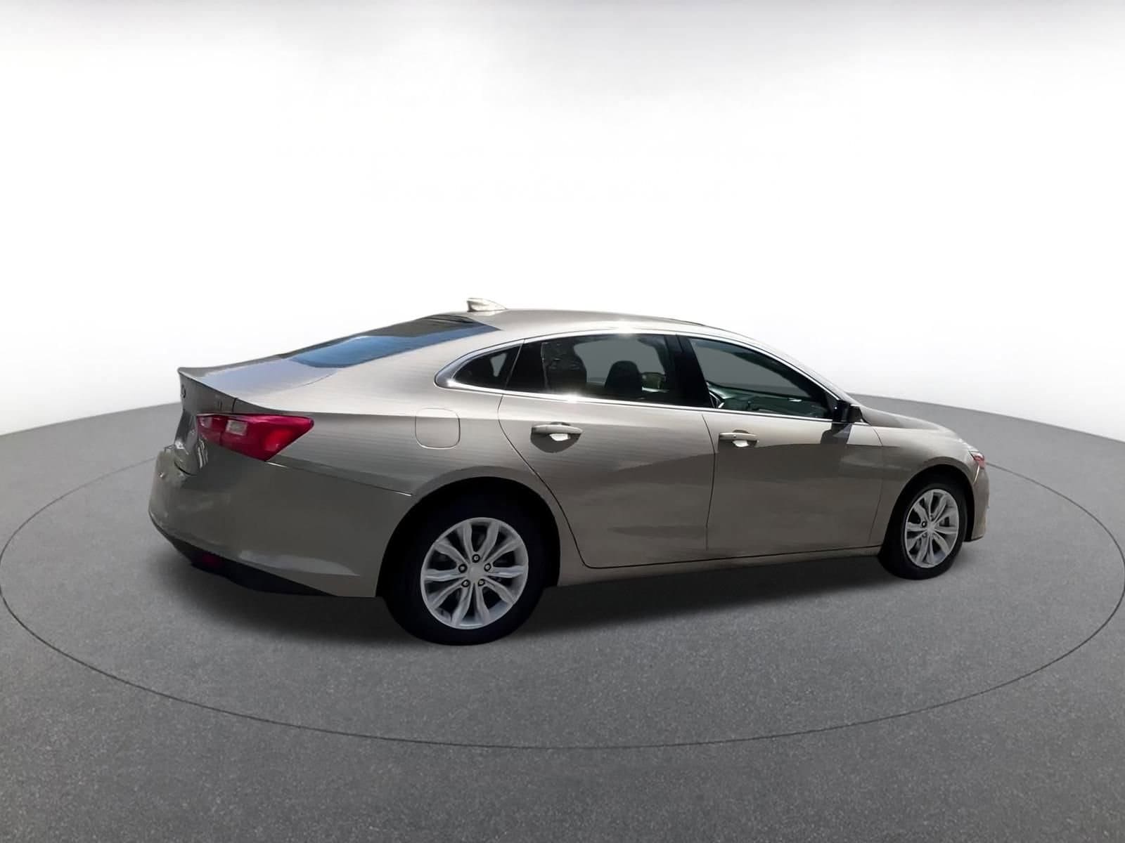 Thumbnail: 2024 Chevrolet Malibu - 15