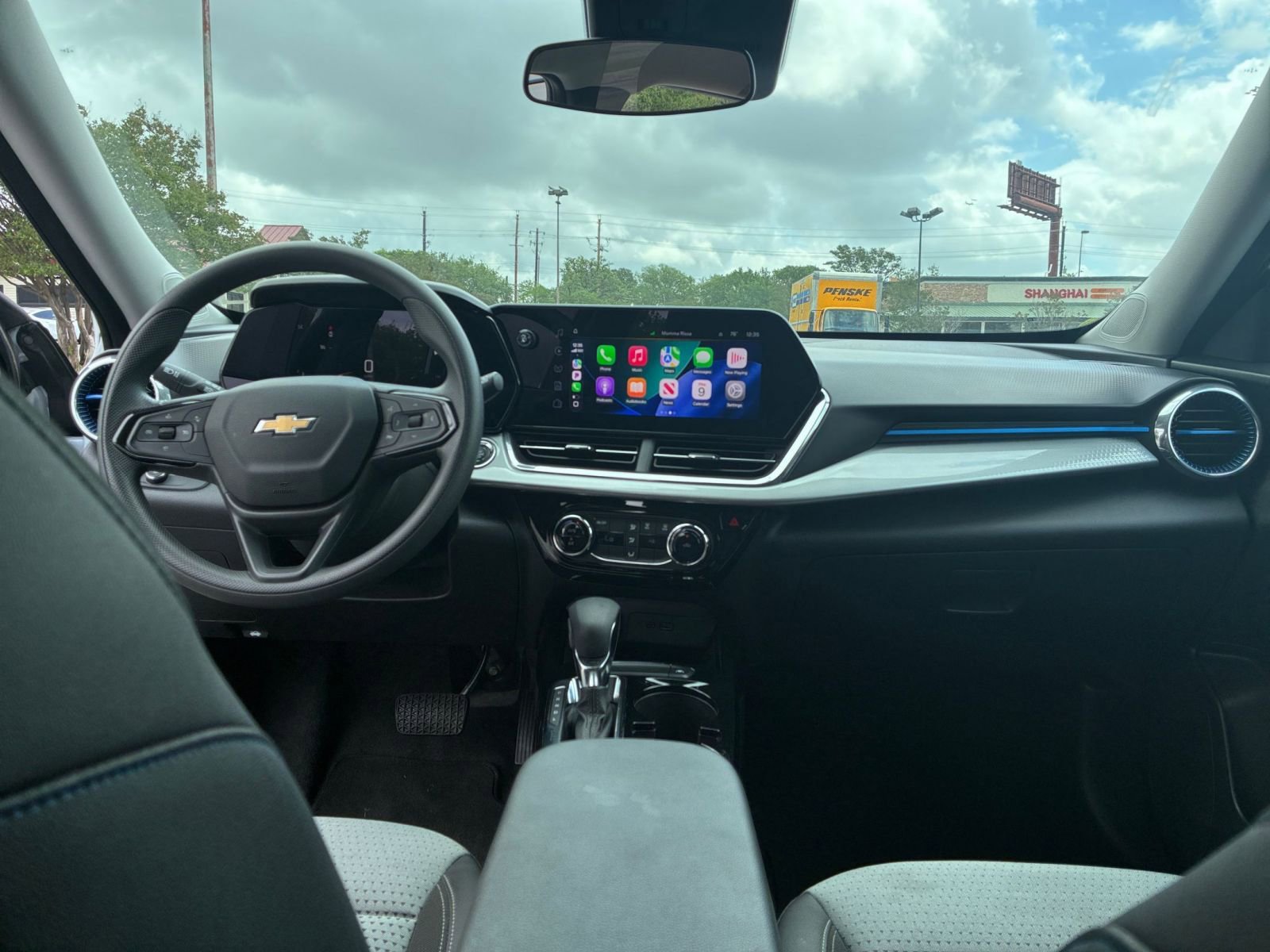 Thumbnail: 2025 Chevrolet Trax - 31