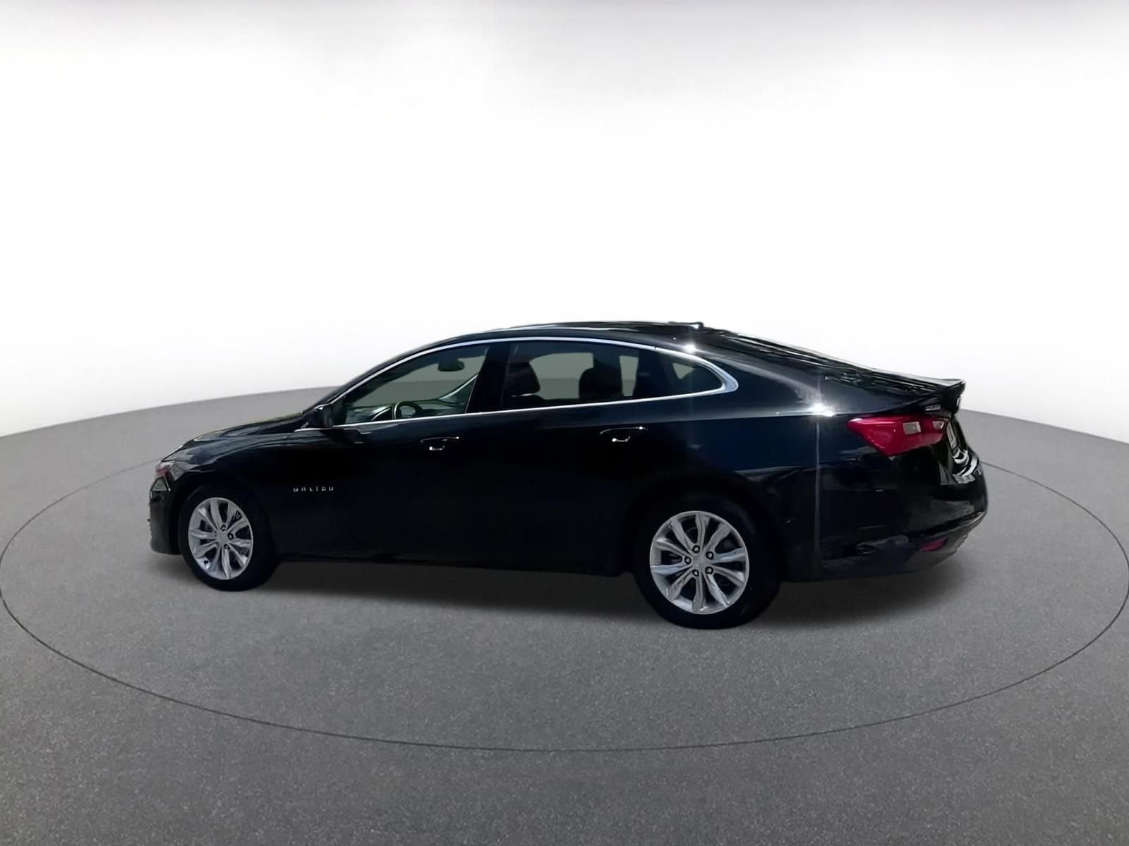 Thumbnail: 2023 Chevrolet Malibu - 13