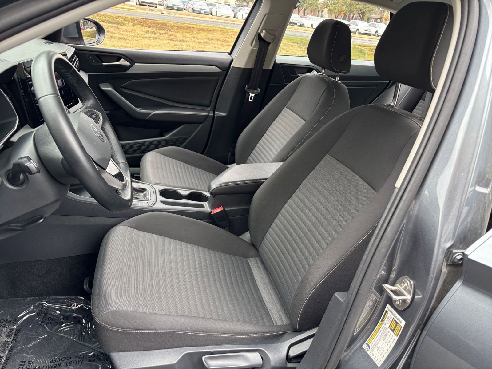 Thumbnail: 2025 Volkswagen Jetta - 31