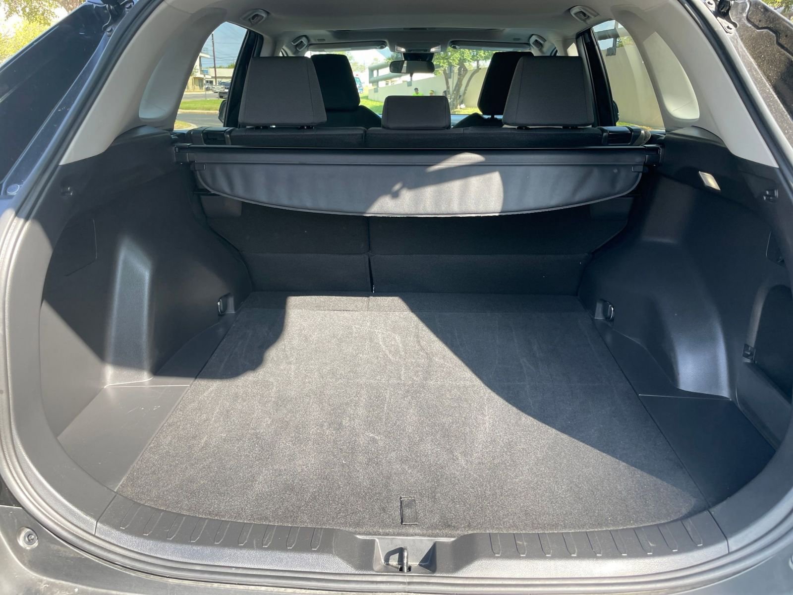 Thumbnail: 2025 Toyota RAV4 - 30