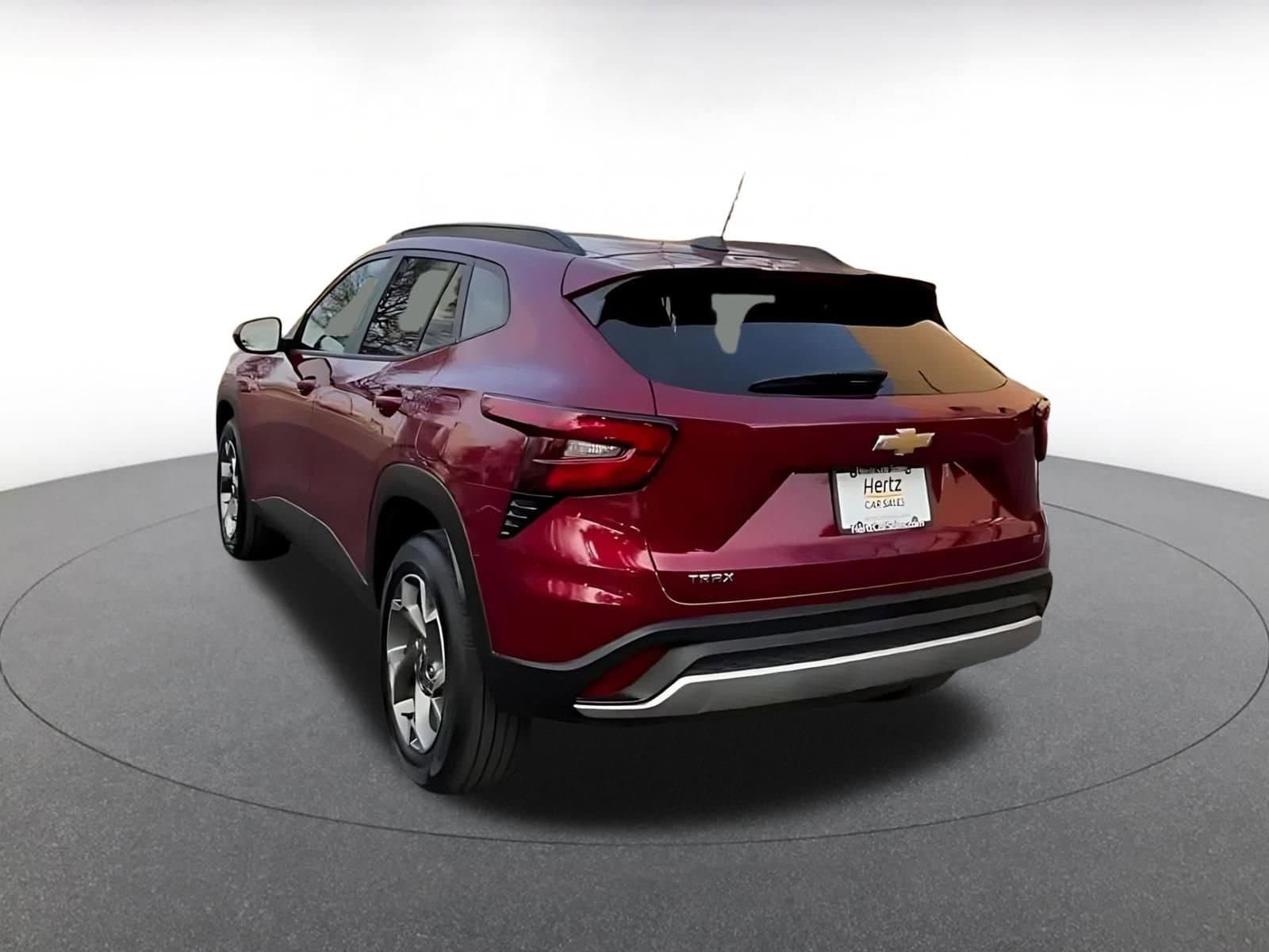 Thumbnail: 2025 Chevrolet Trax - 11