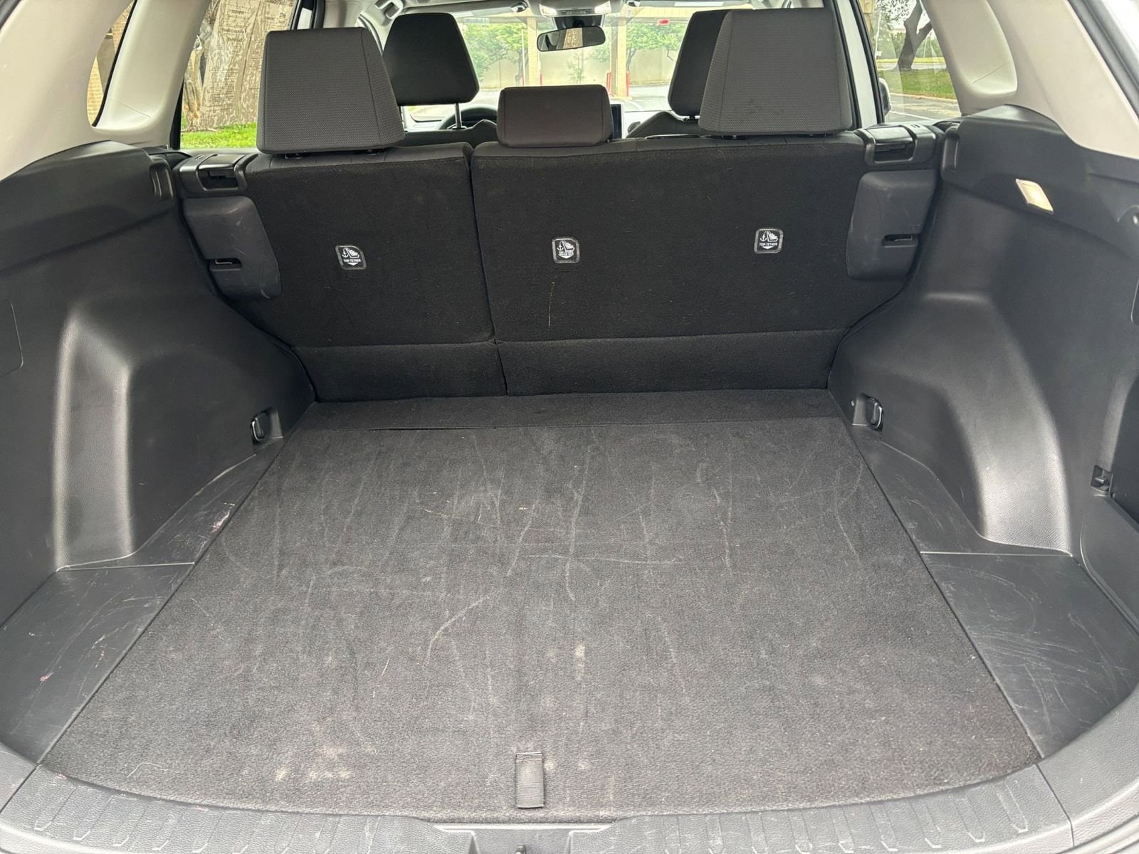 Thumbnail: 2025 Toyota RAV4 - 25