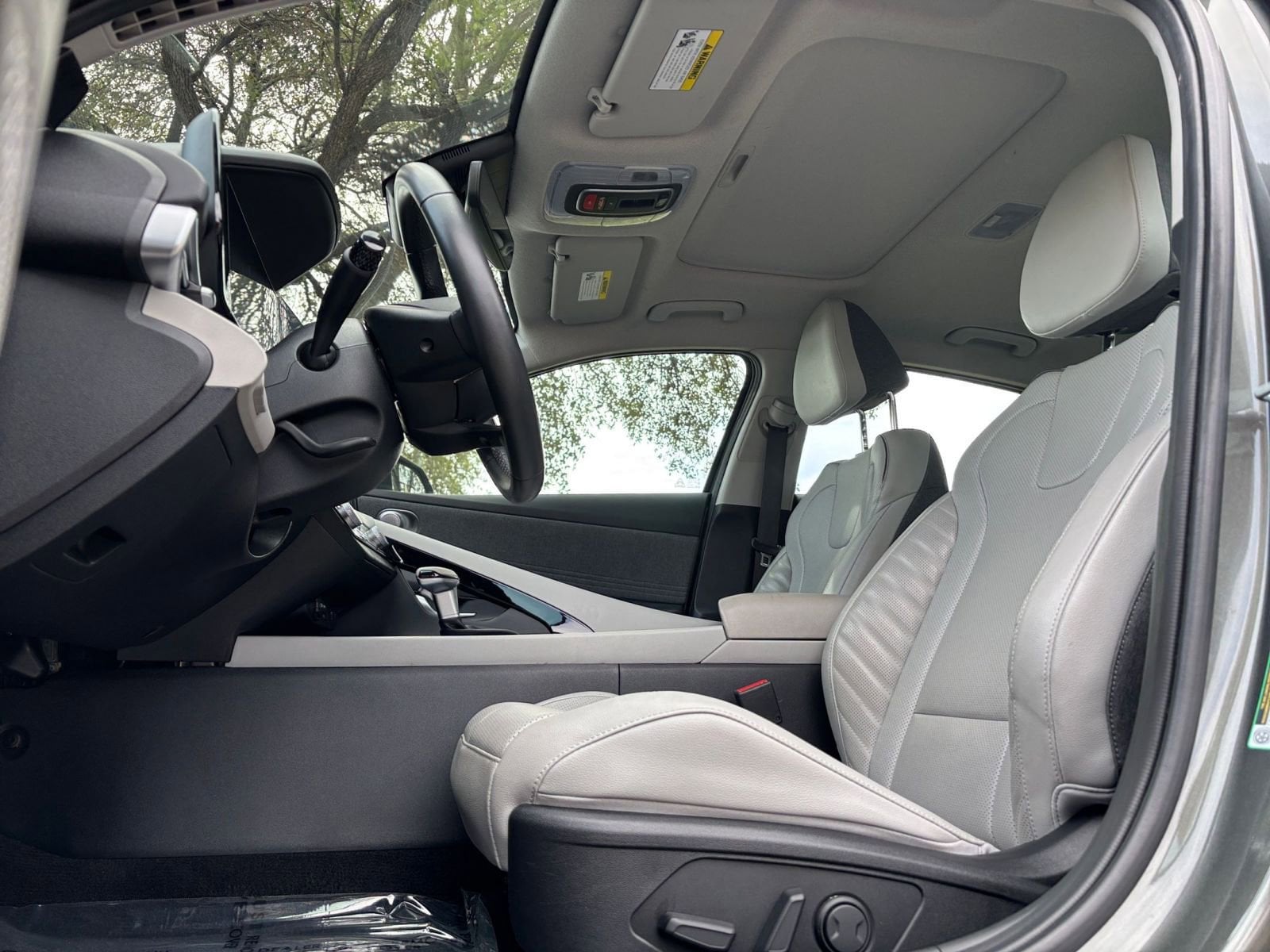 Thumbnail: 2025 Hyundai Elantra - 22