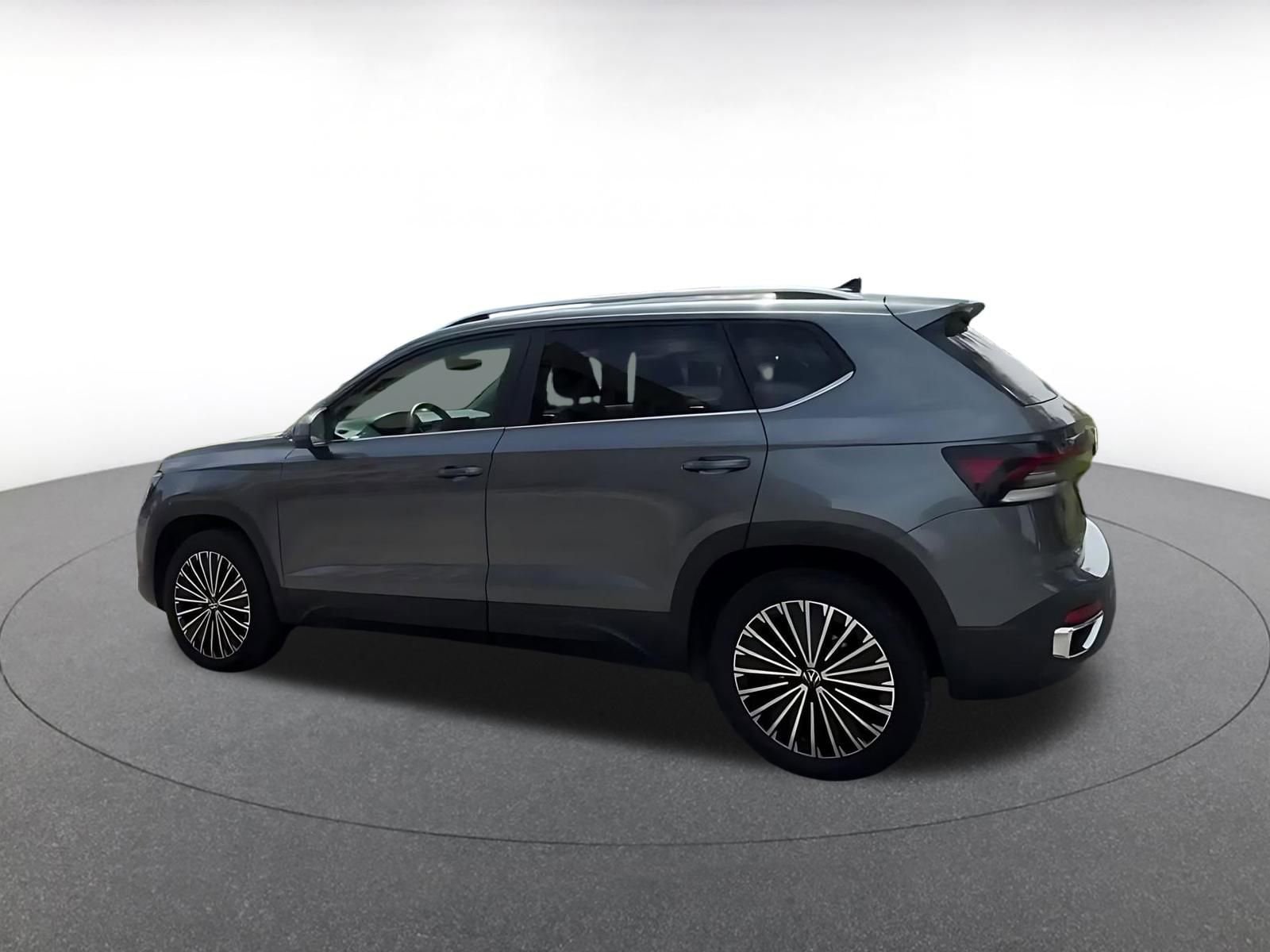 Thumbnail: 2025 Volkswagen Taos - 10