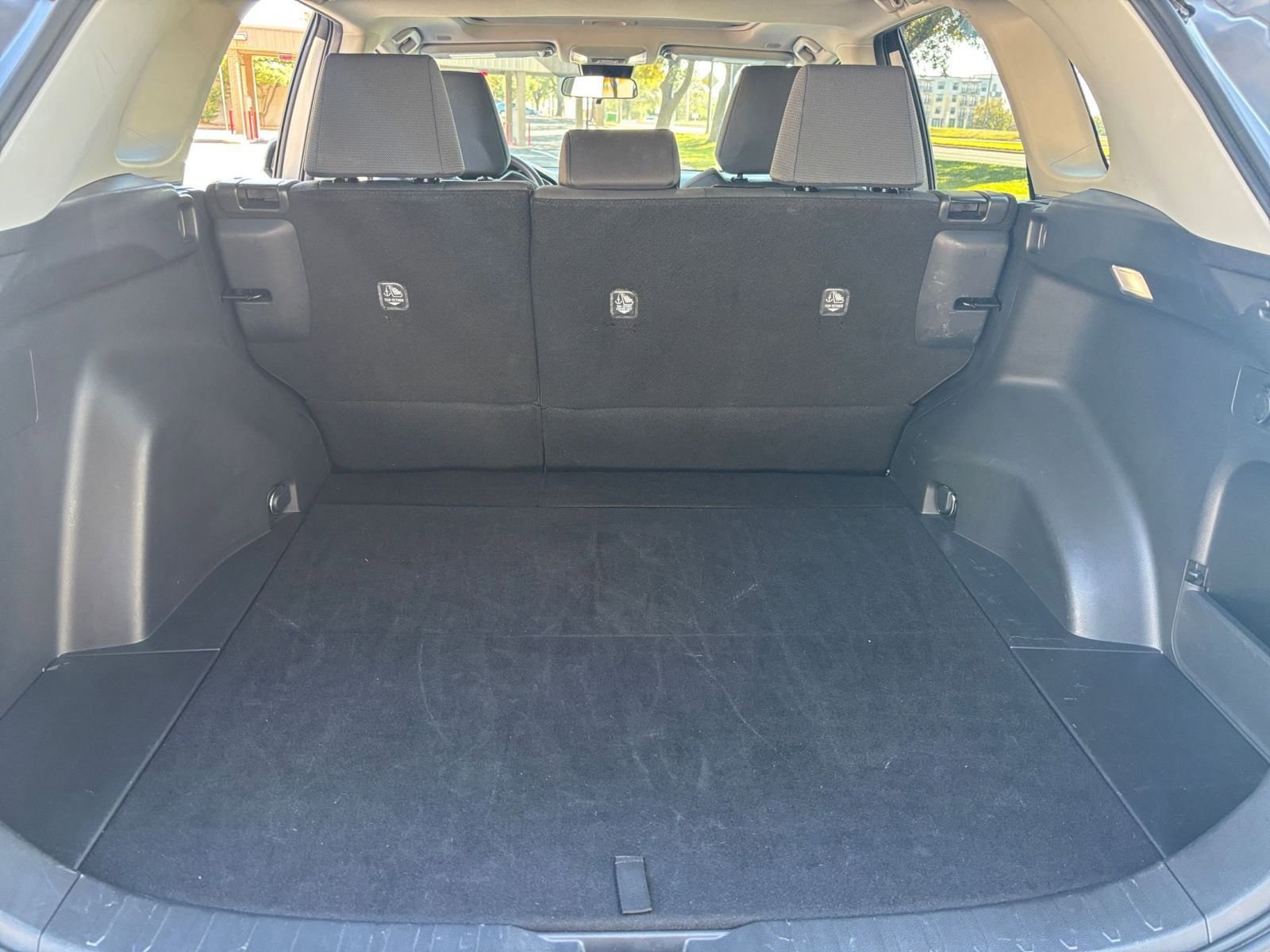 Thumbnail: 2025 Toyota RAV4 - 25