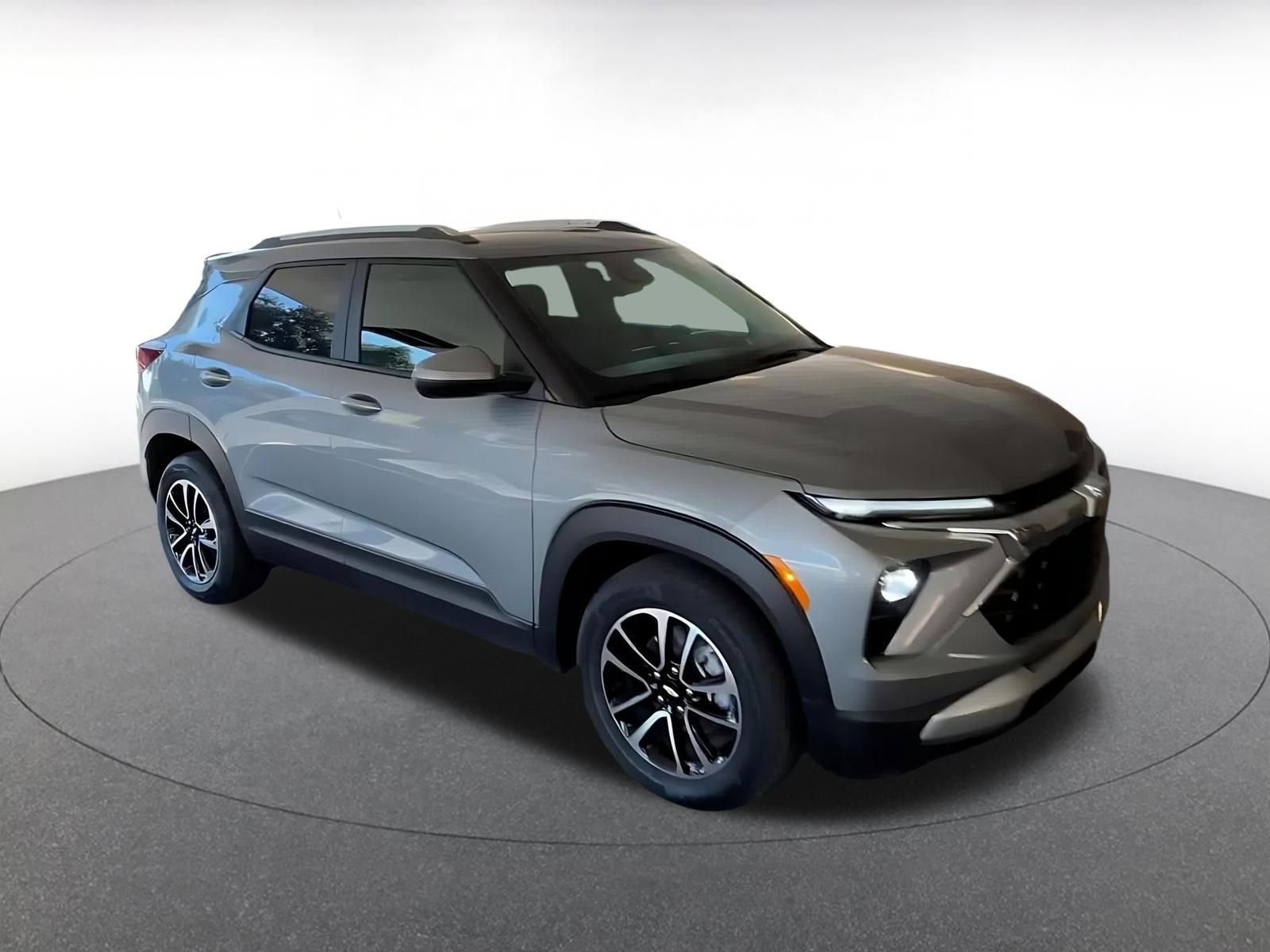 Thumbnail: 2025 Chevrolet TrailBlazer - 2