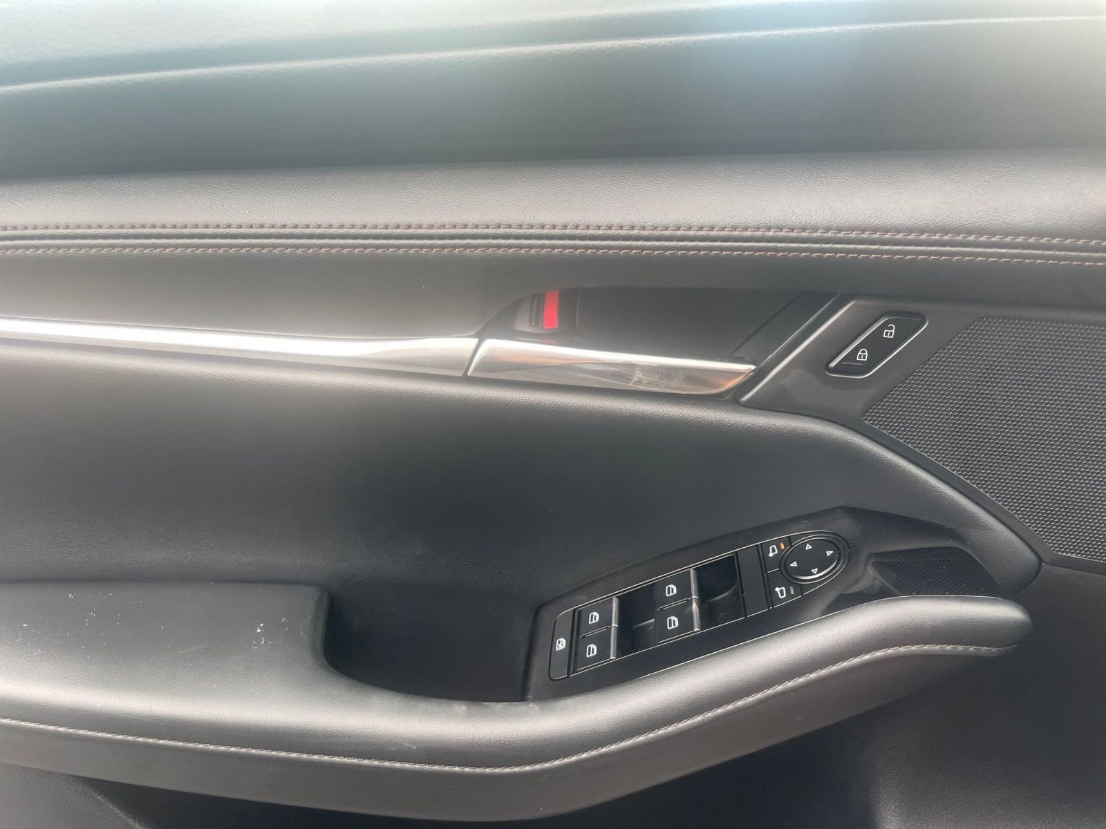 Thumbnail: 2025 Mazda Mazda3 - 20