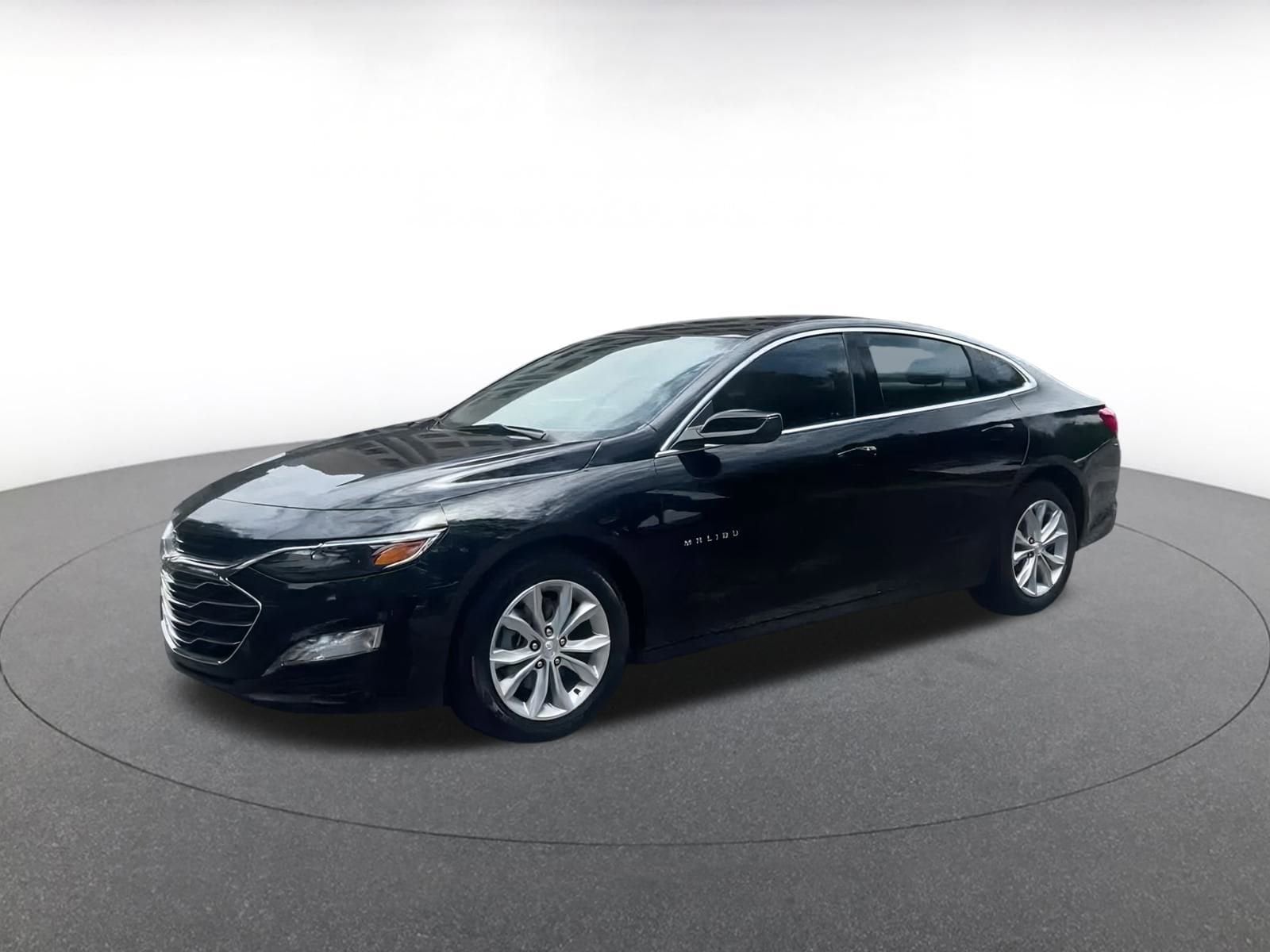 Thumbnail: 2024 Chevrolet Malibu - 6